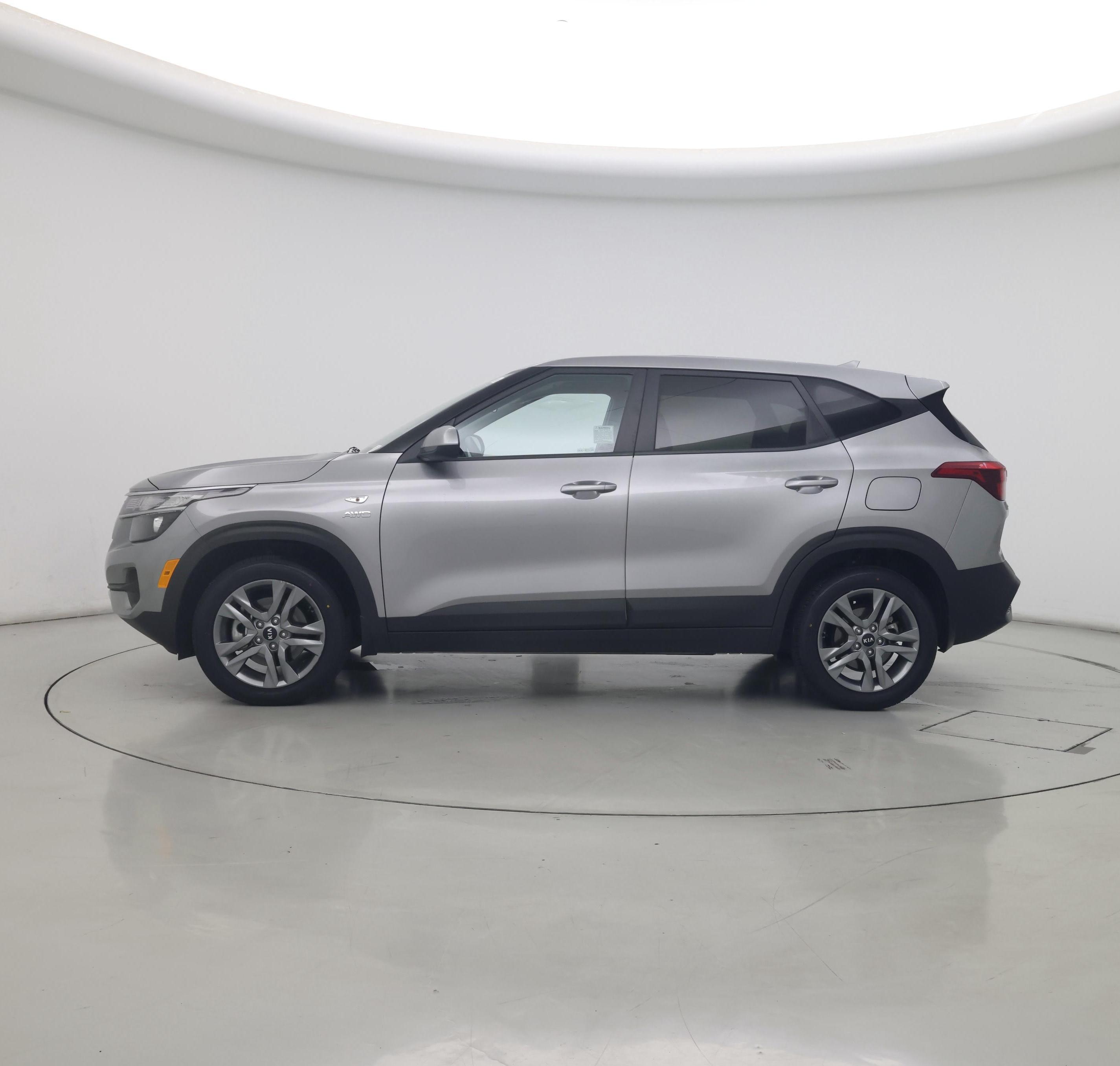 Thumbnail: 2021 Kia Seltos - 3