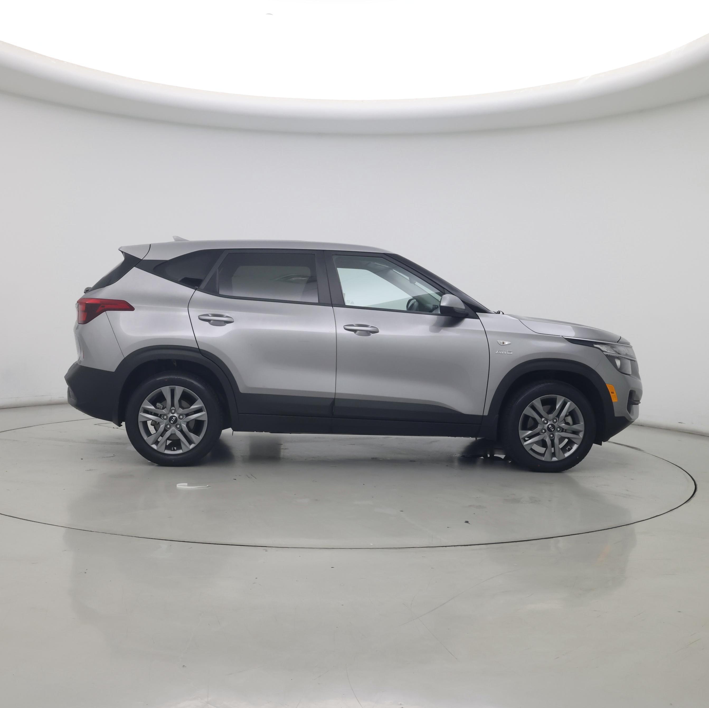 Thumbnail: 2021 Kia Seltos - 7