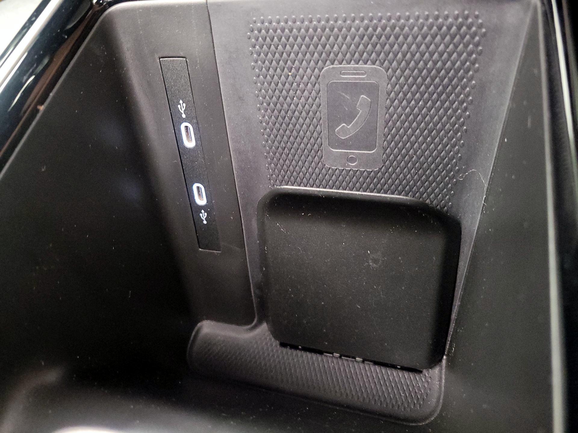 Thumbnail: 2023 Volkswagen ID.4 - 18