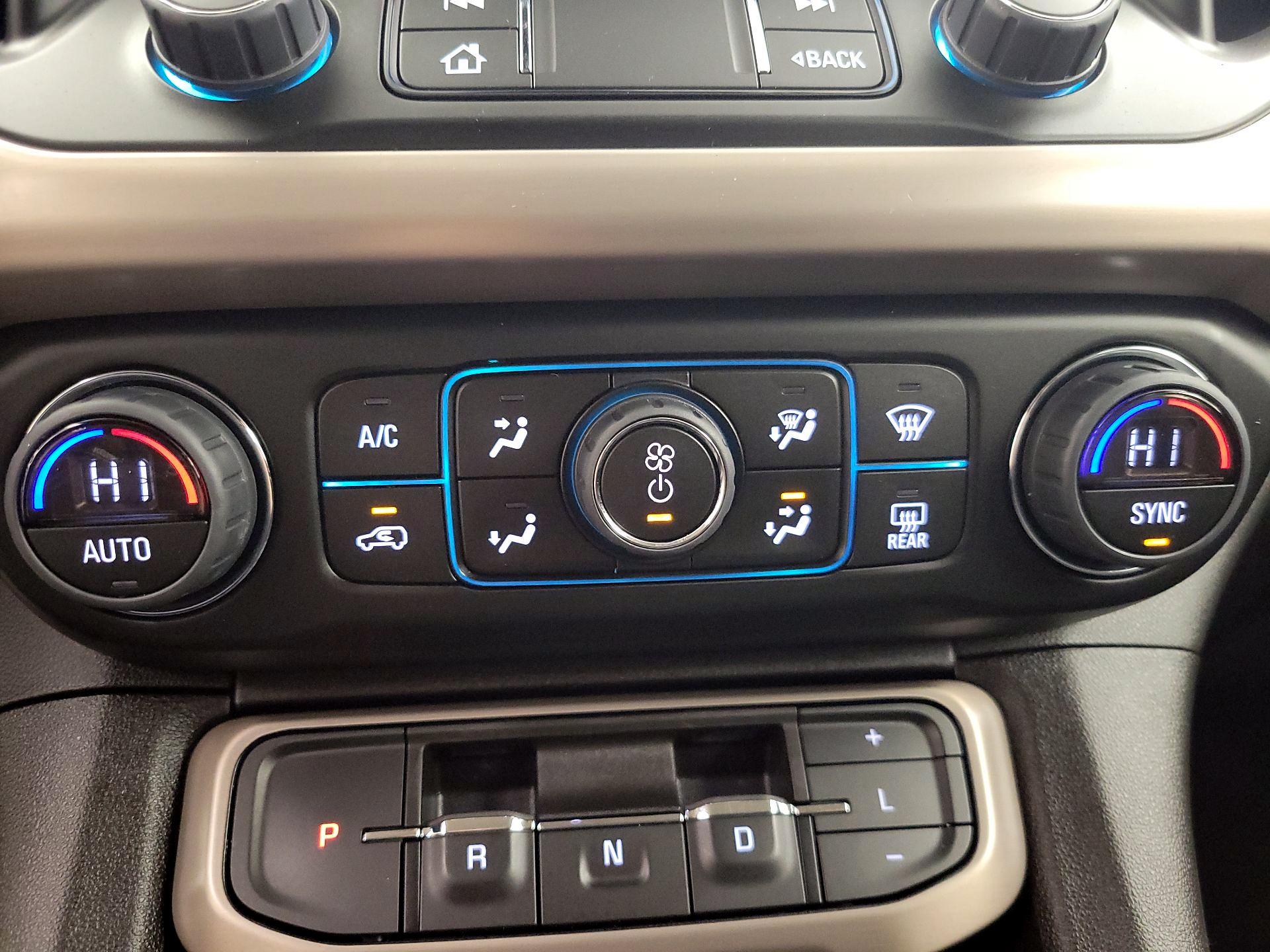 Thumbnail: 2023 GMC Acadia - 16