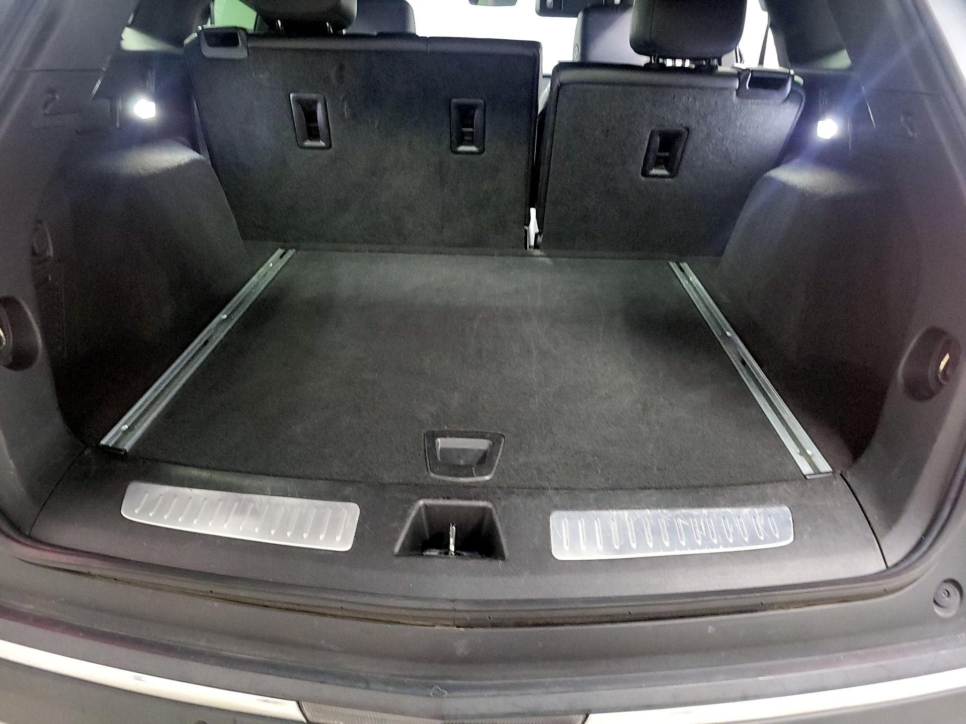 Thumbnail: 2023 Cadillac XT5 - 15