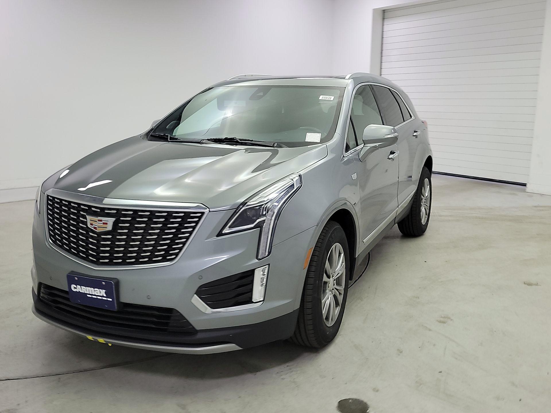 Thumbnail: 2023 Cadillac XT5 - 3