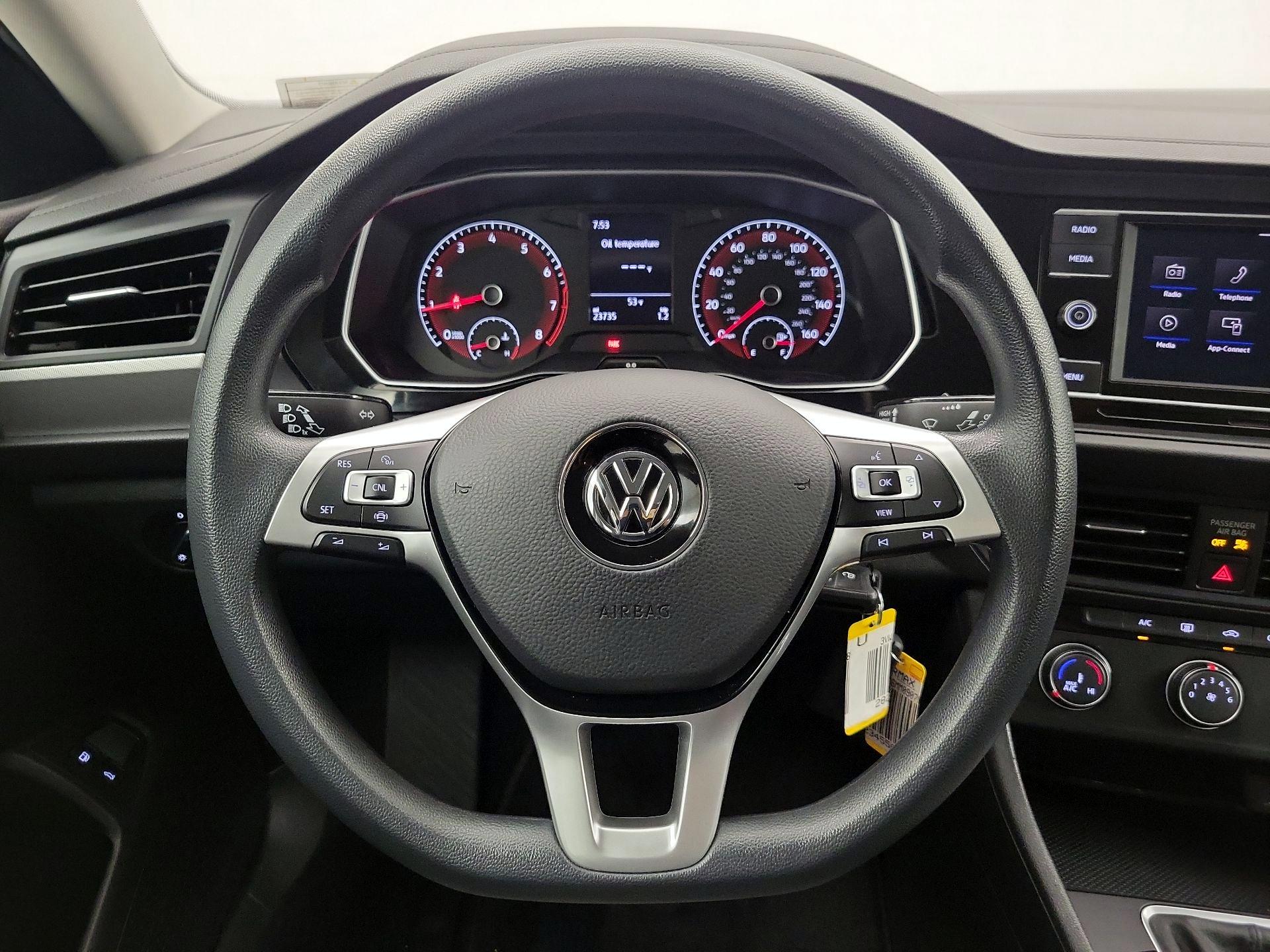 Thumbnail: 2021 Volkswagen Jetta - 10