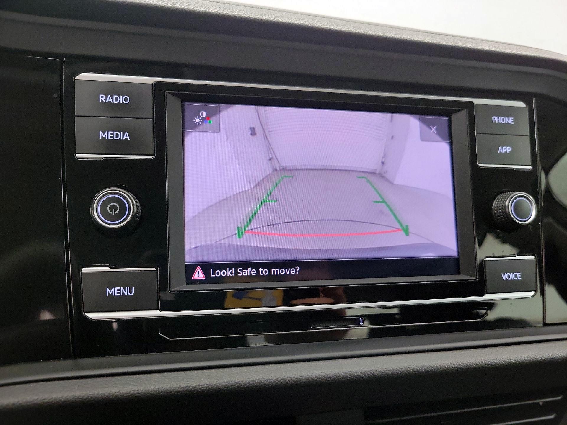 Thumbnail: 2021 Volkswagen Jetta - 14