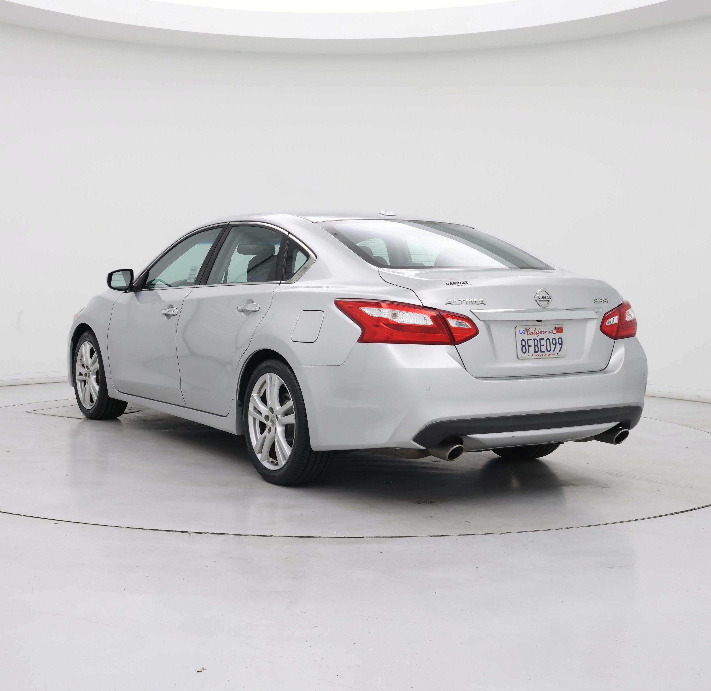 Thumbnail: 2016 Nissan Altima - 2