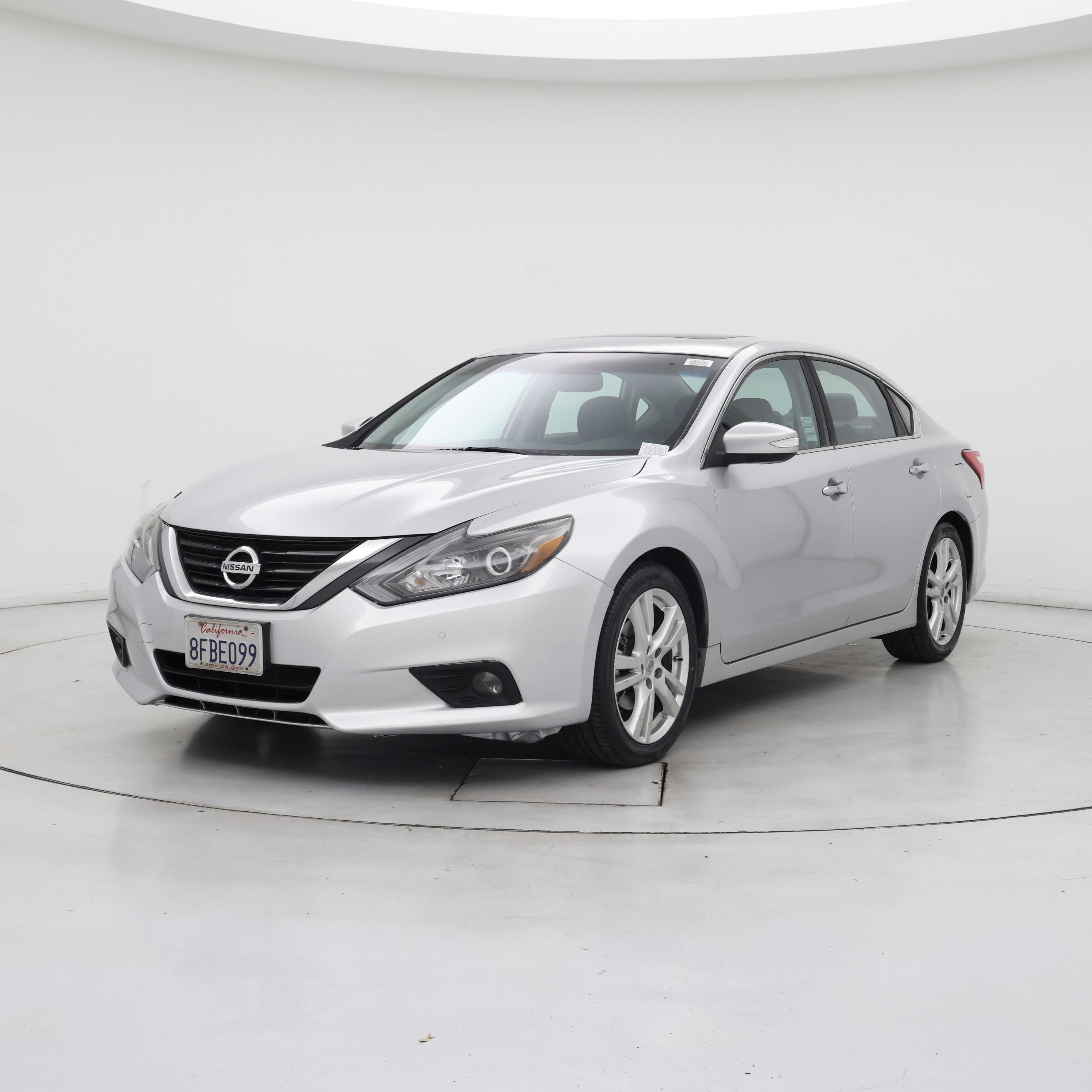 Thumbnail: 2016 Nissan Altima - 4
