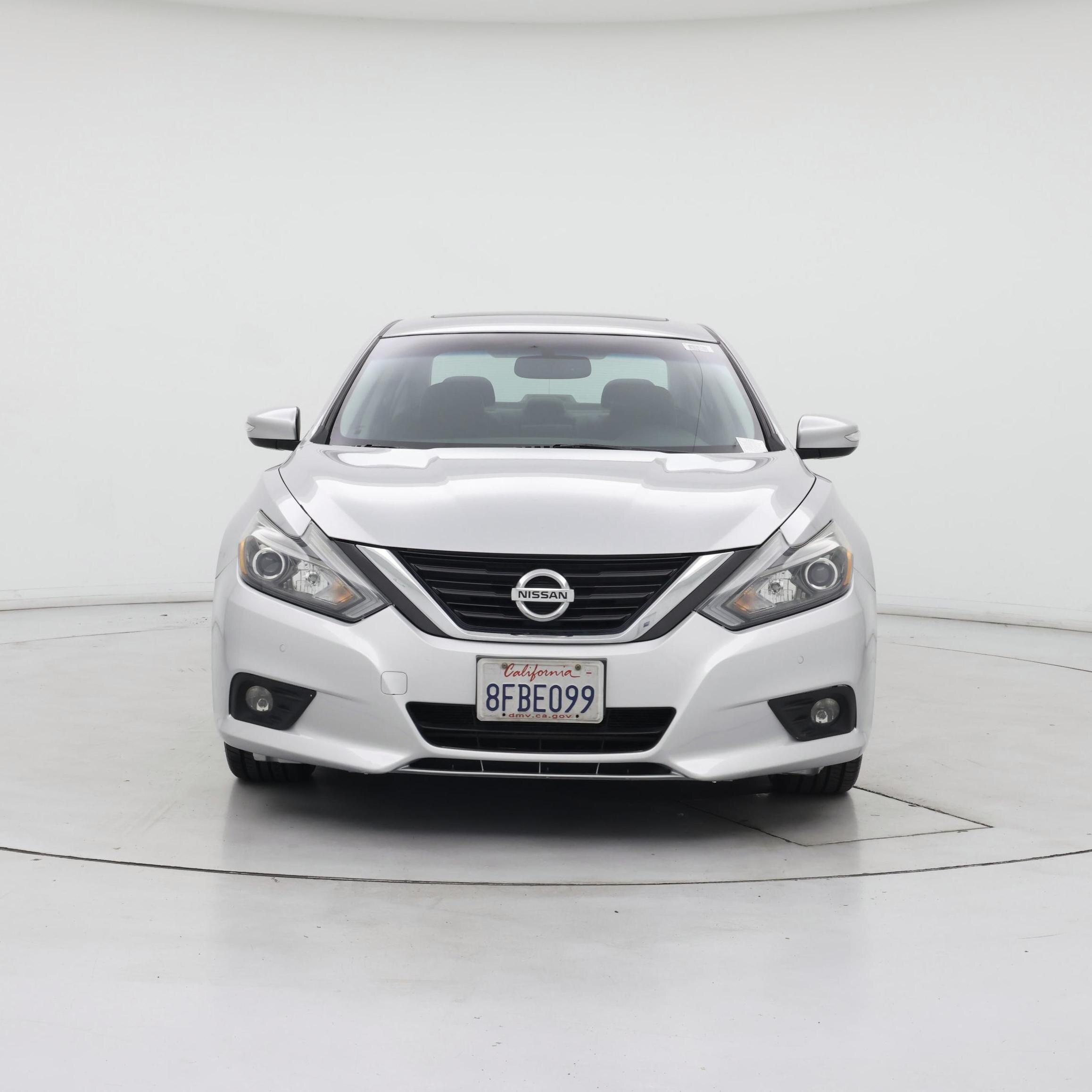Thumbnail: 2016 Nissan Altima - 5