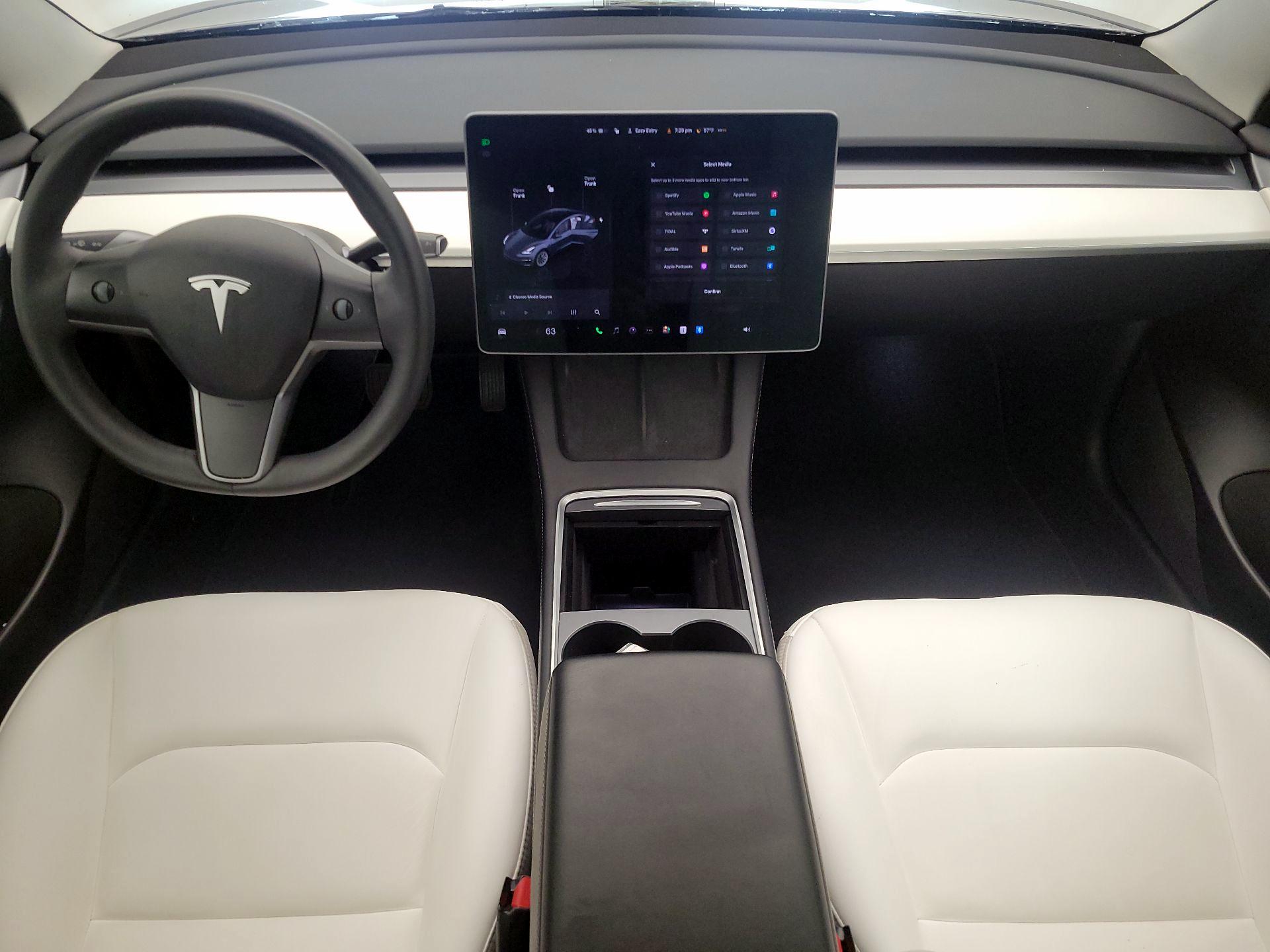 Thumbnail: 2022 Tesla Model 3 - 9