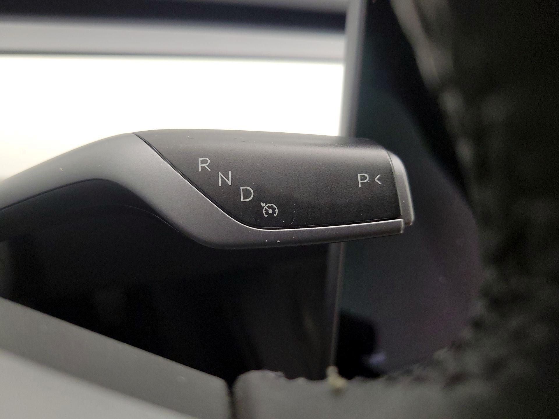 Thumbnail: 2022 Tesla Model 3 - 16