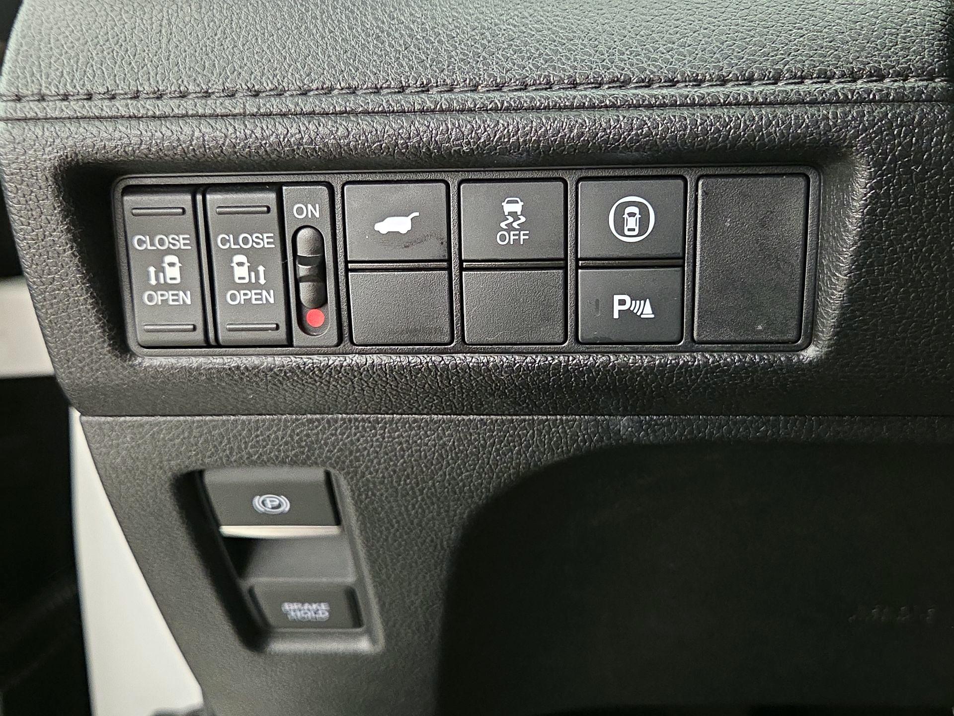 Thumbnail: 2023 Honda Odyssey - 13