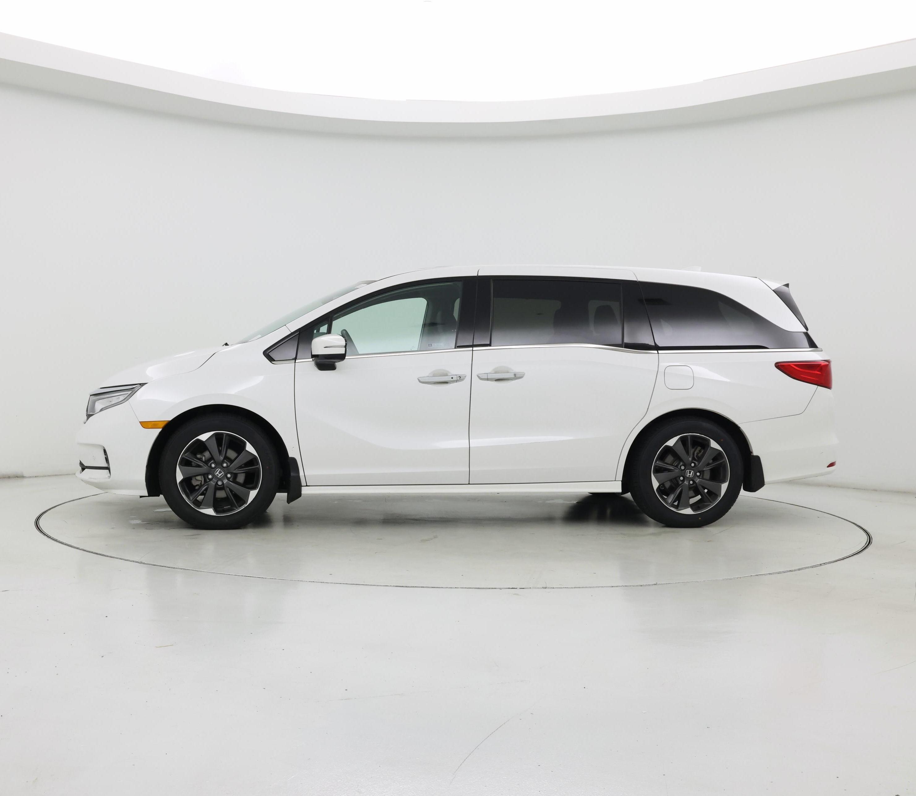 Thumbnail: 2023 Honda Odyssey - 3