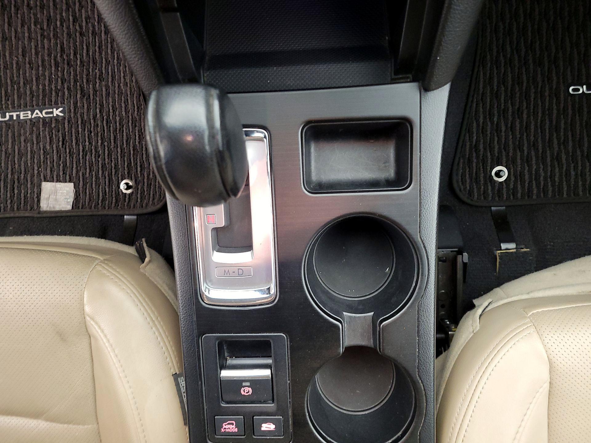 Thumbnail: 2015 Subaru Outback - 17