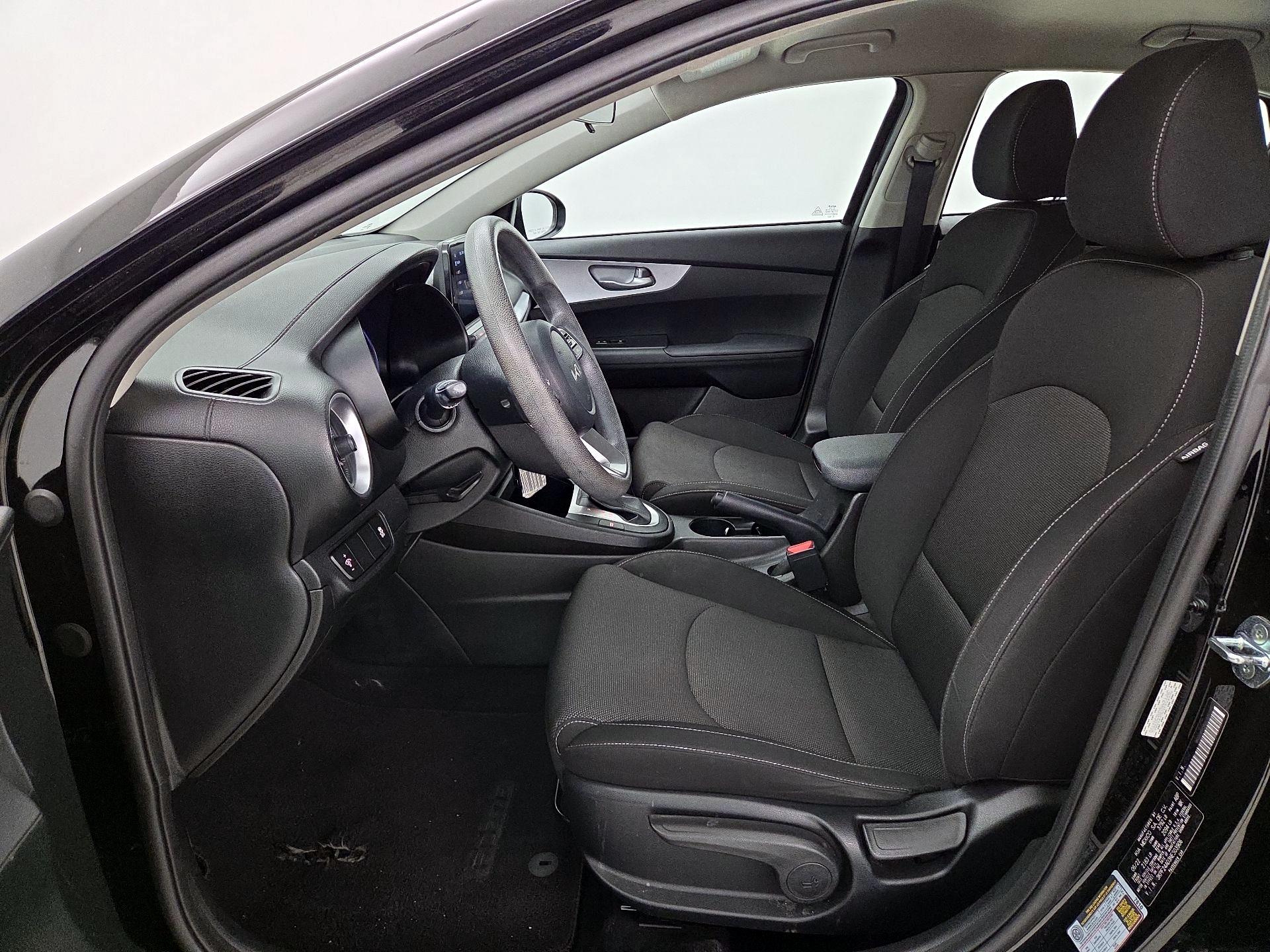 Thumbnail: 2022 Kia Forte - 11