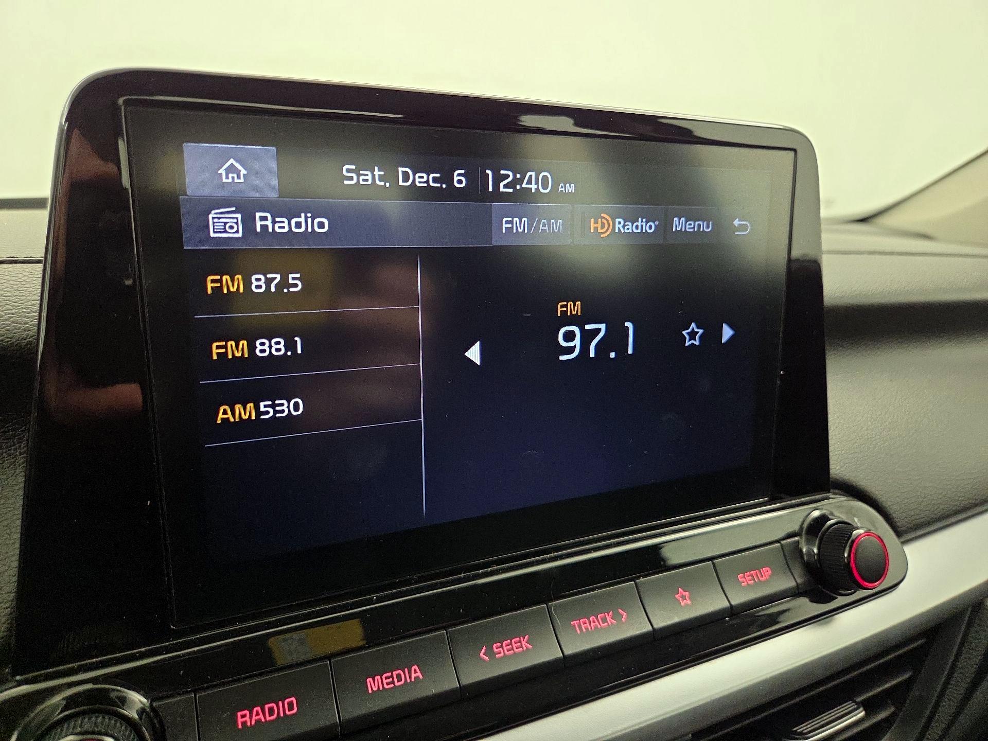 Thumbnail: 2022 Kia Forte - 15