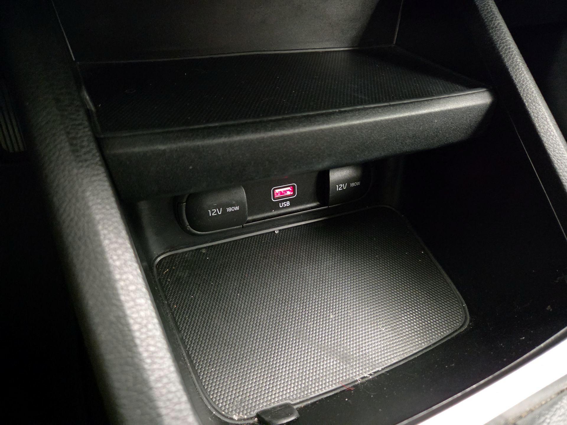 Thumbnail: 2022 Kia Forte - 18