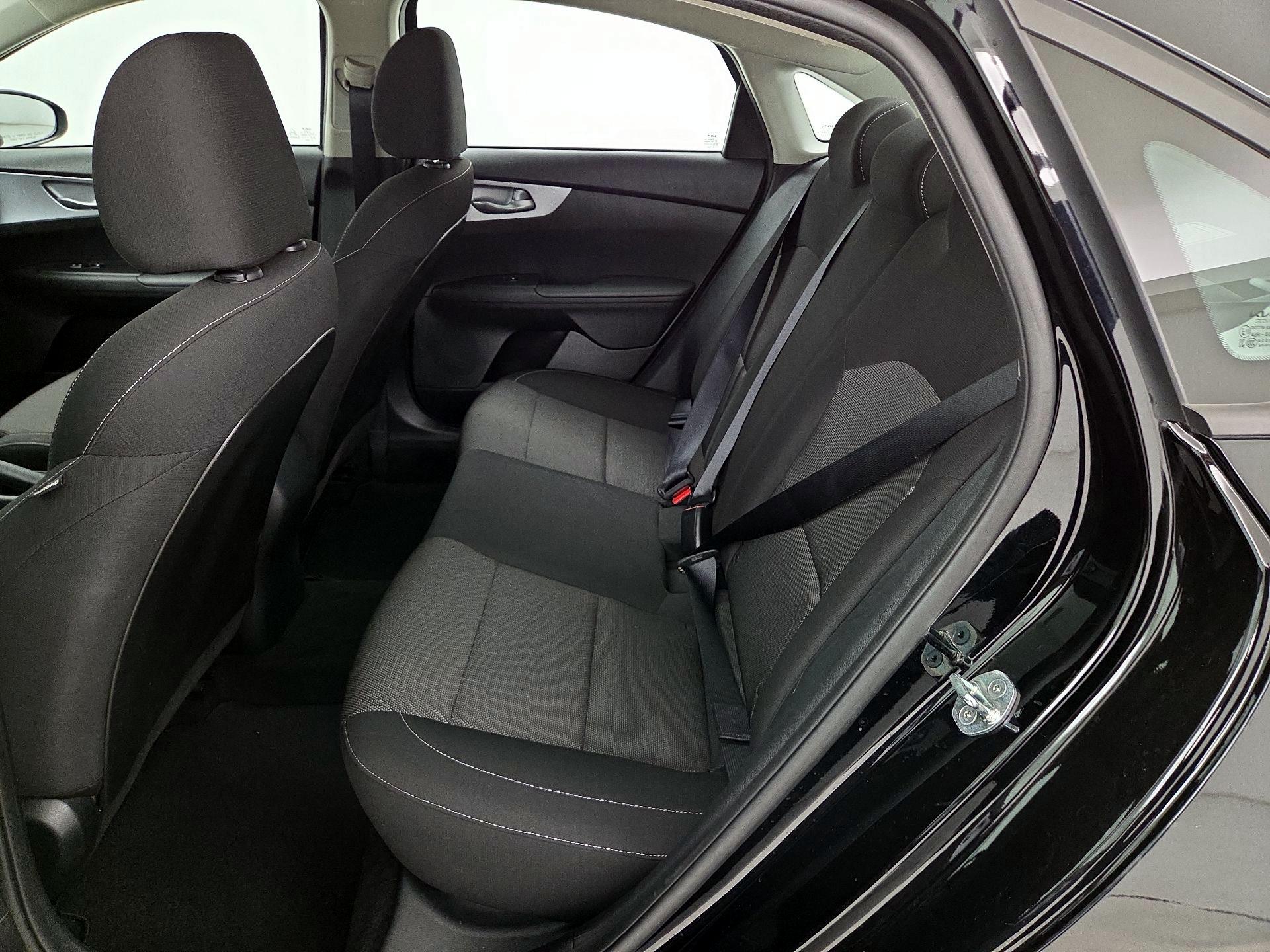 Thumbnail: 2022 Kia Forte - 19