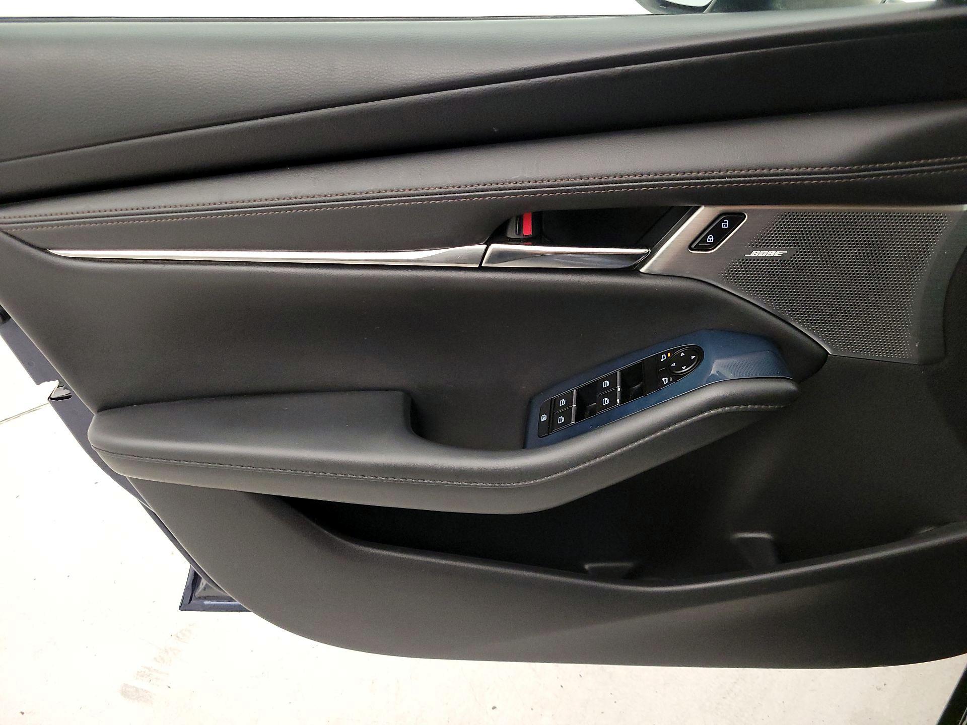 Thumbnail: 2020 Mazda Mazda3 - 12