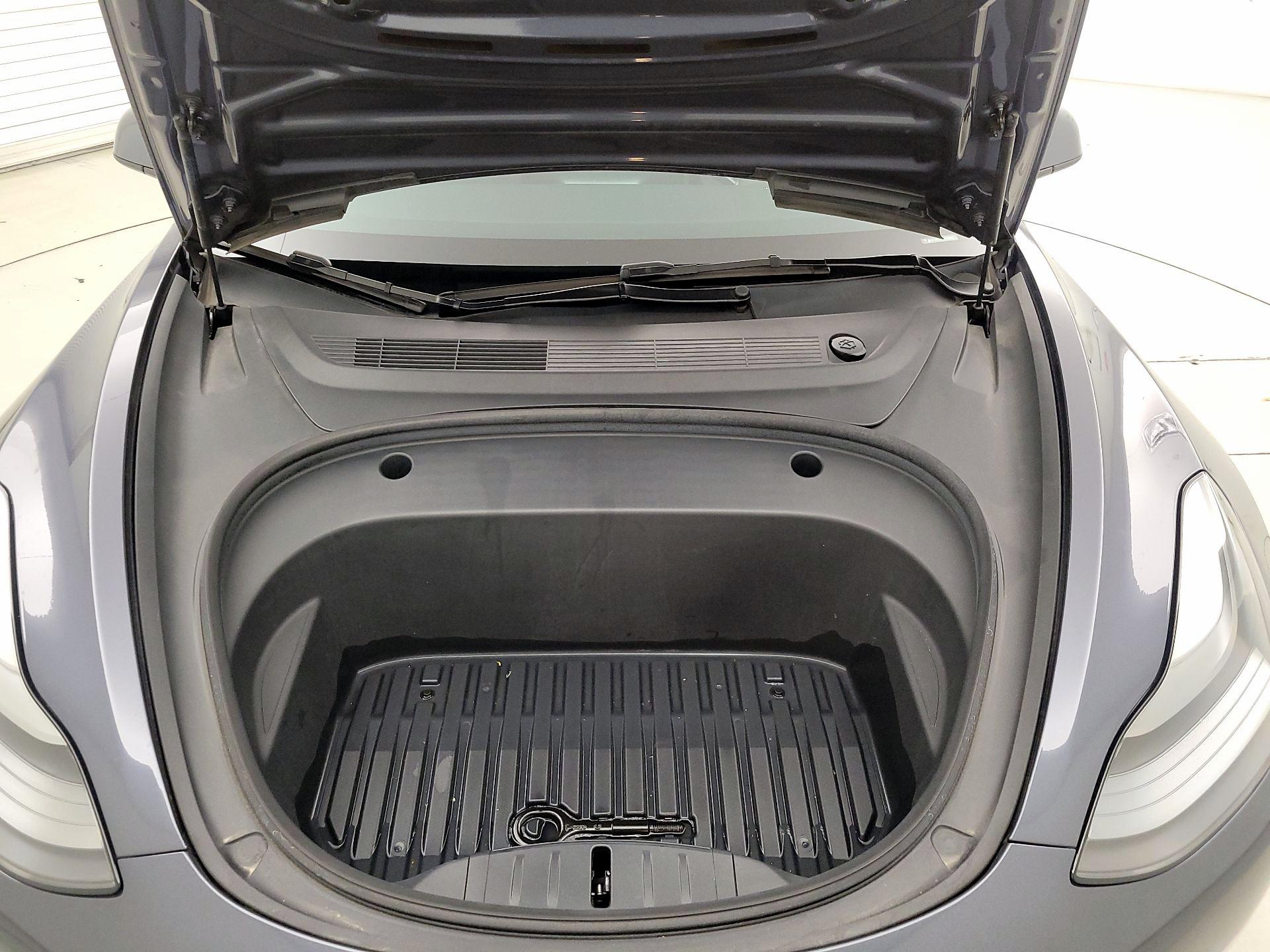 Thumbnail: 2023 Tesla Model 3 - 20