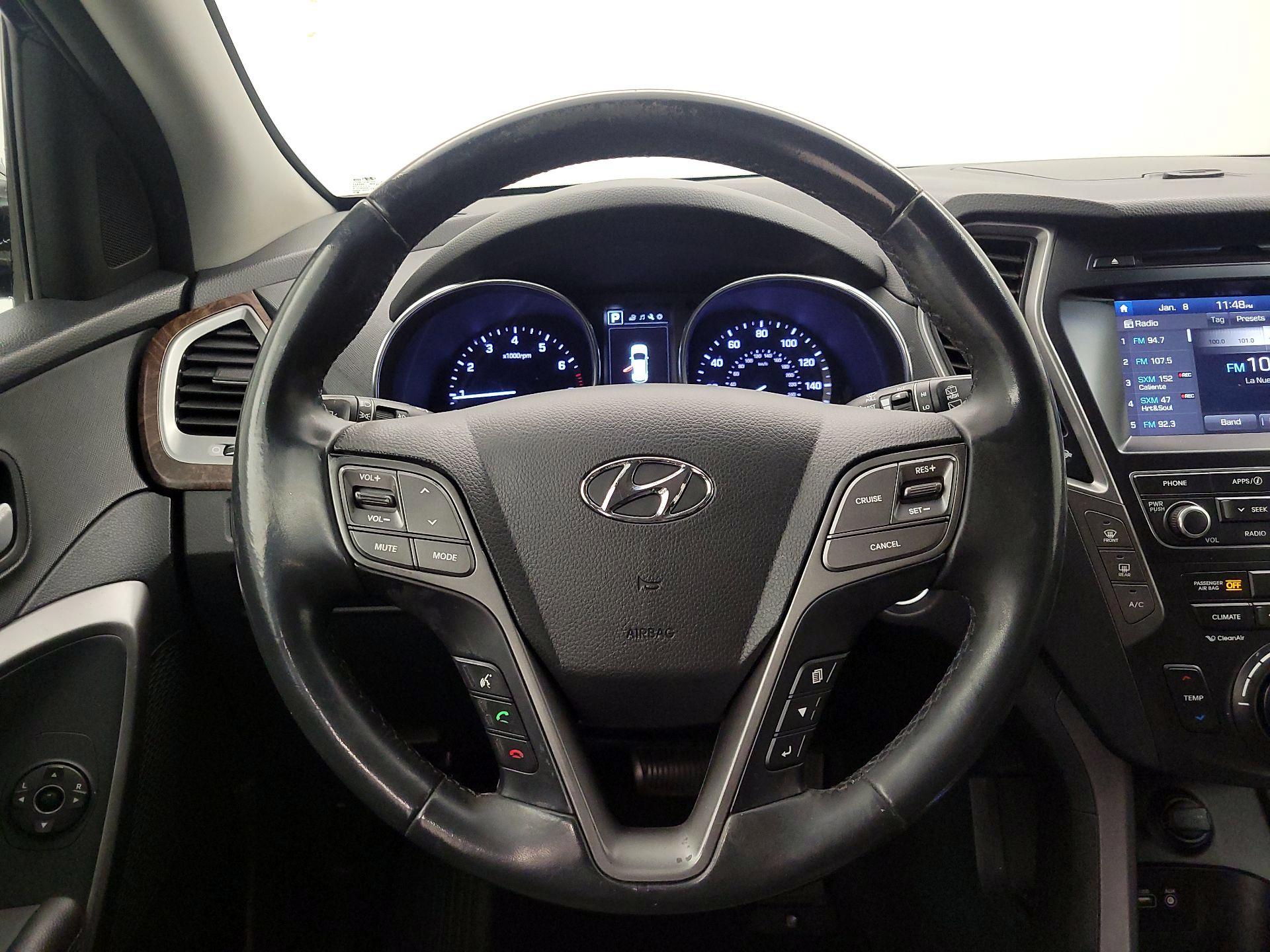 Thumbnail: 2017 Hyundai Santa Fe - 10