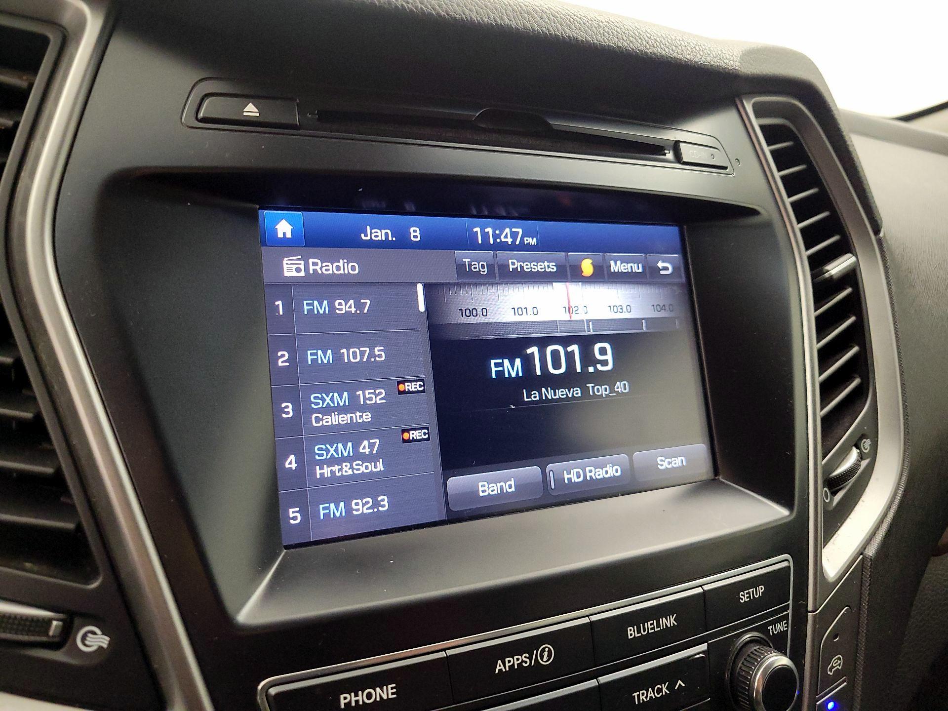 Thumbnail: 2017 Hyundai Santa Fe - 14