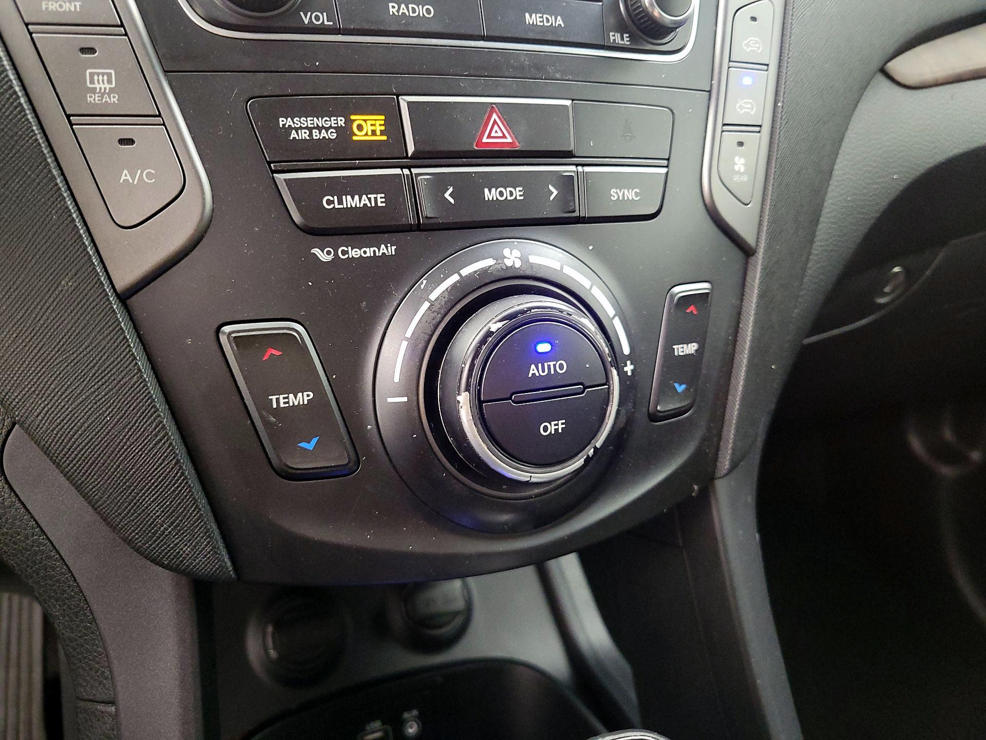 Thumbnail: 2017 Hyundai Santa Fe - 15