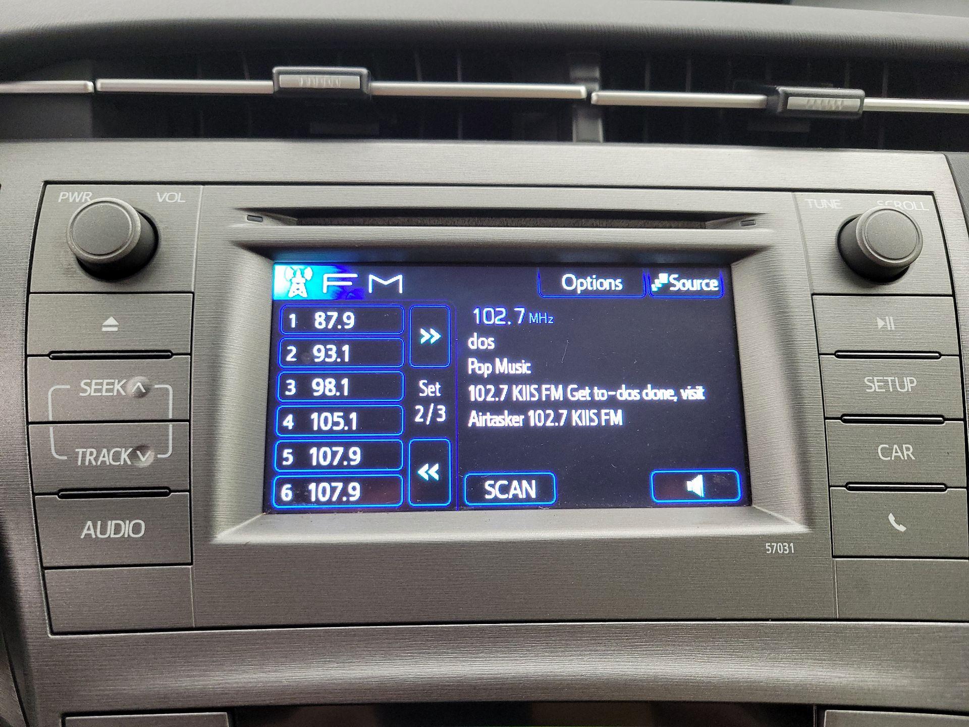 Thumbnail: 2015 Toyota Prius - 15