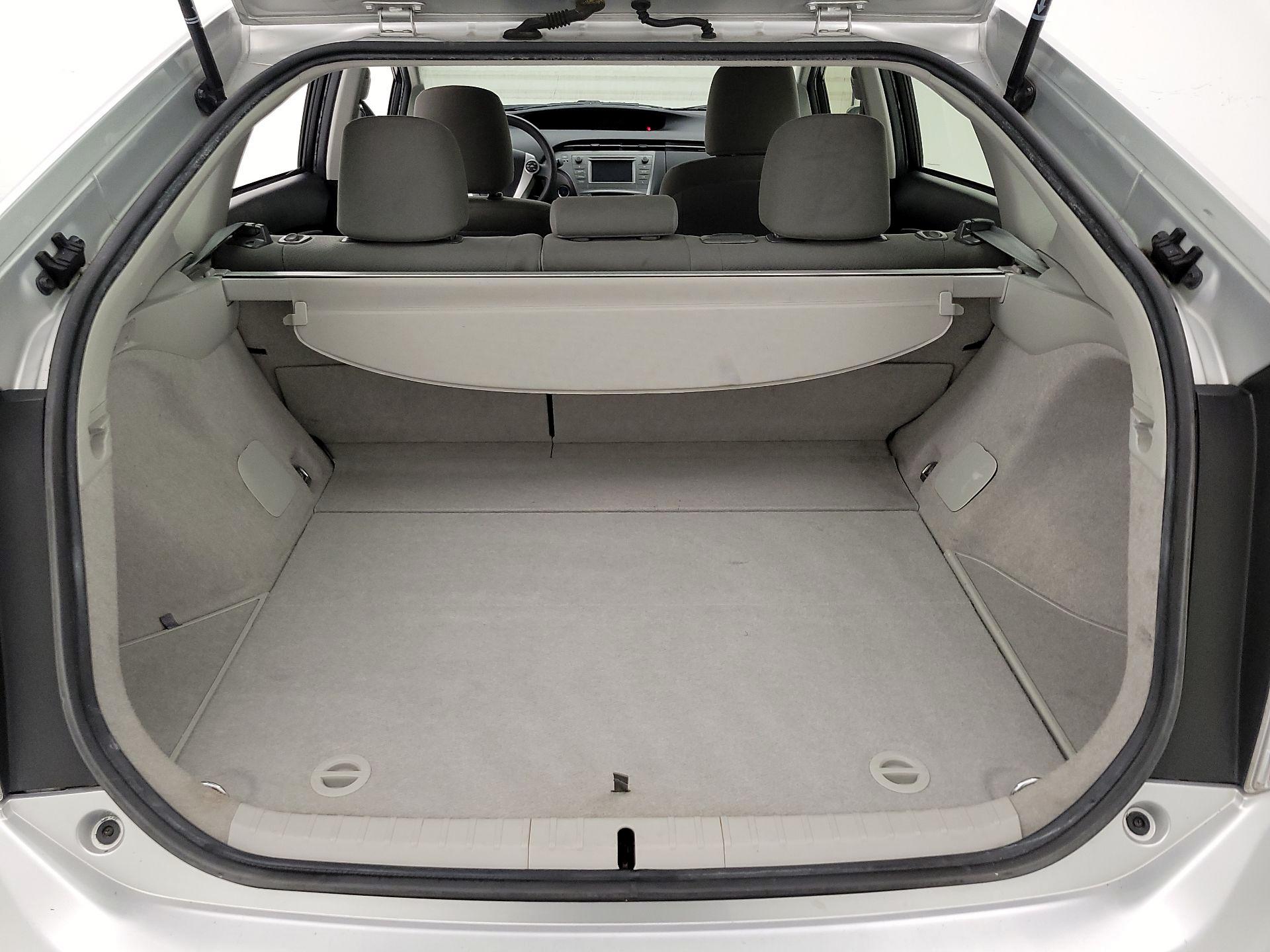 Thumbnail: 2015 Toyota Prius - 19