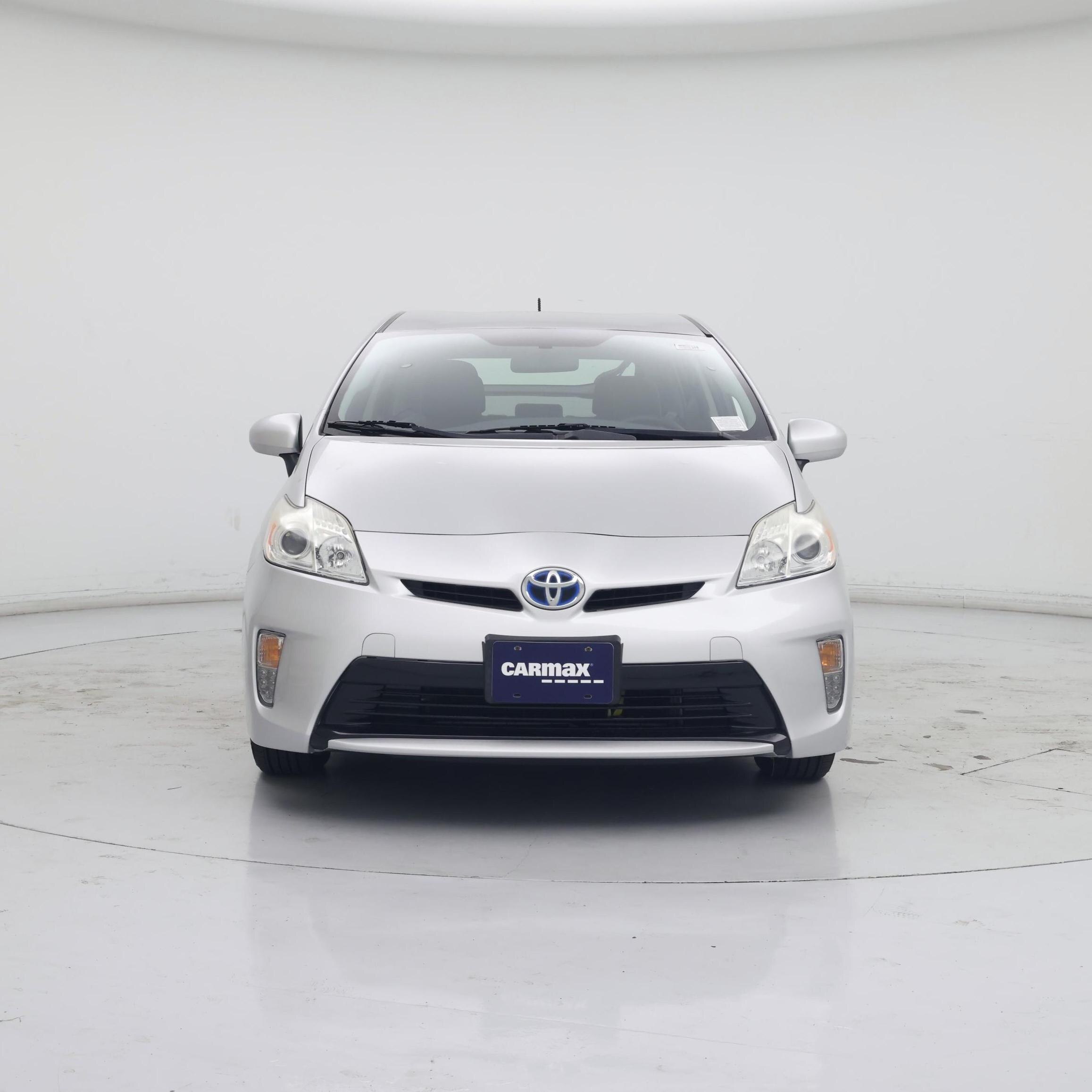 Thumbnail: 2015 Toyota Prius - 5