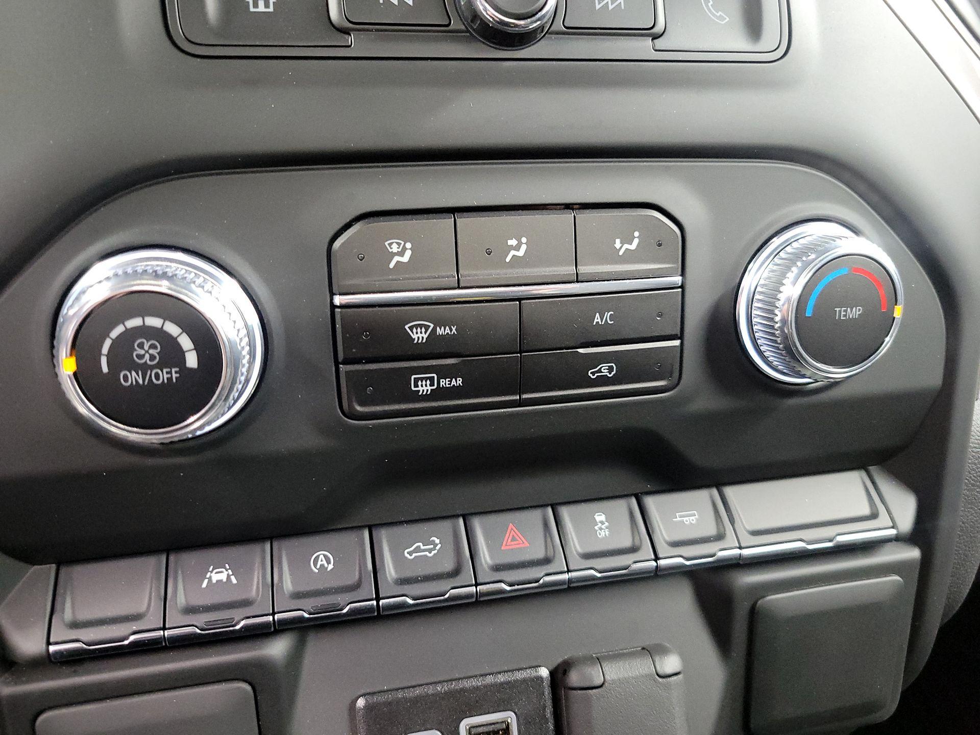 Thumbnail: 2024 GMC Sierra 1500 - 16