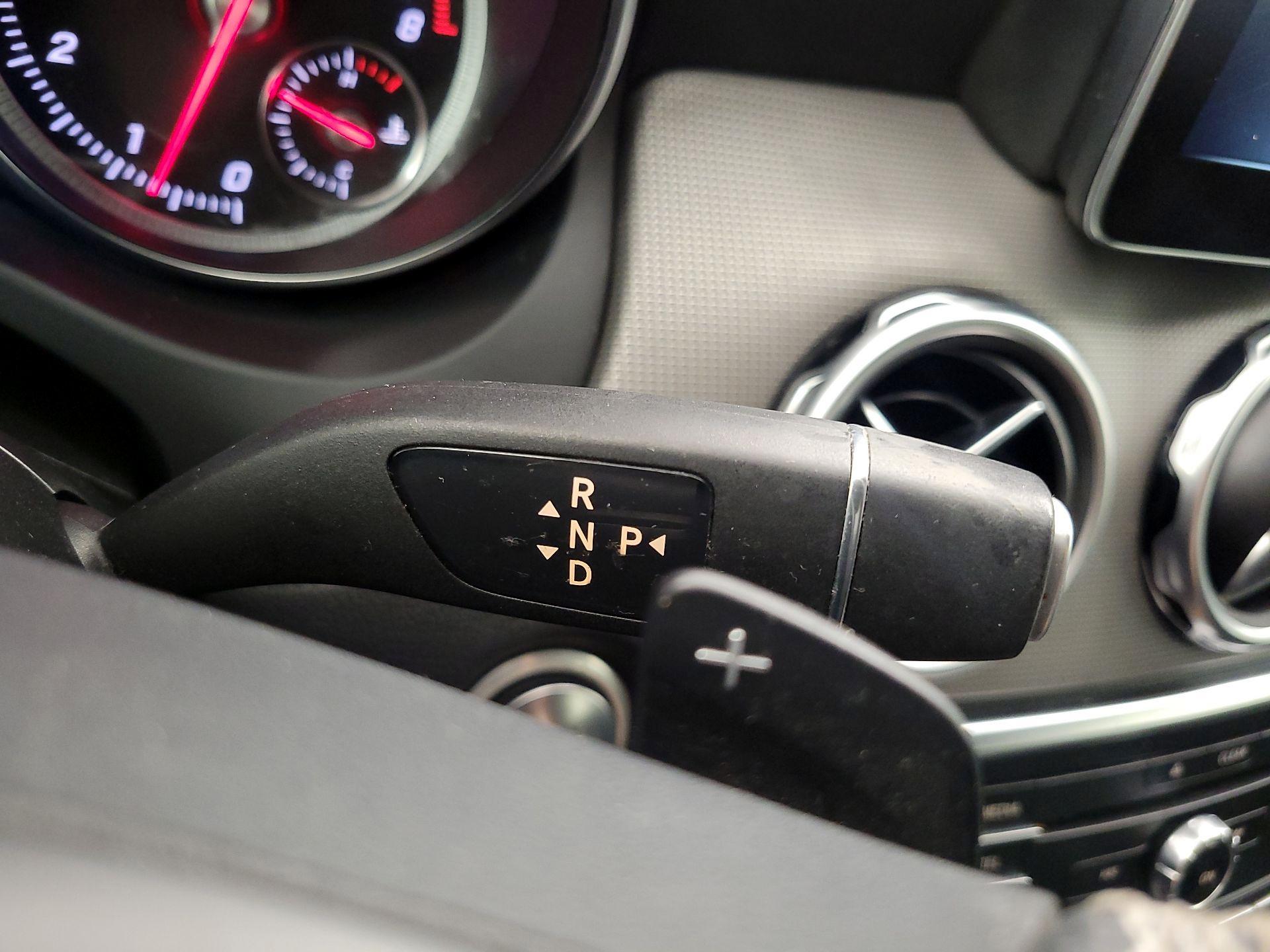 Thumbnail: 2018 Mercedes-Benz GLA - 17