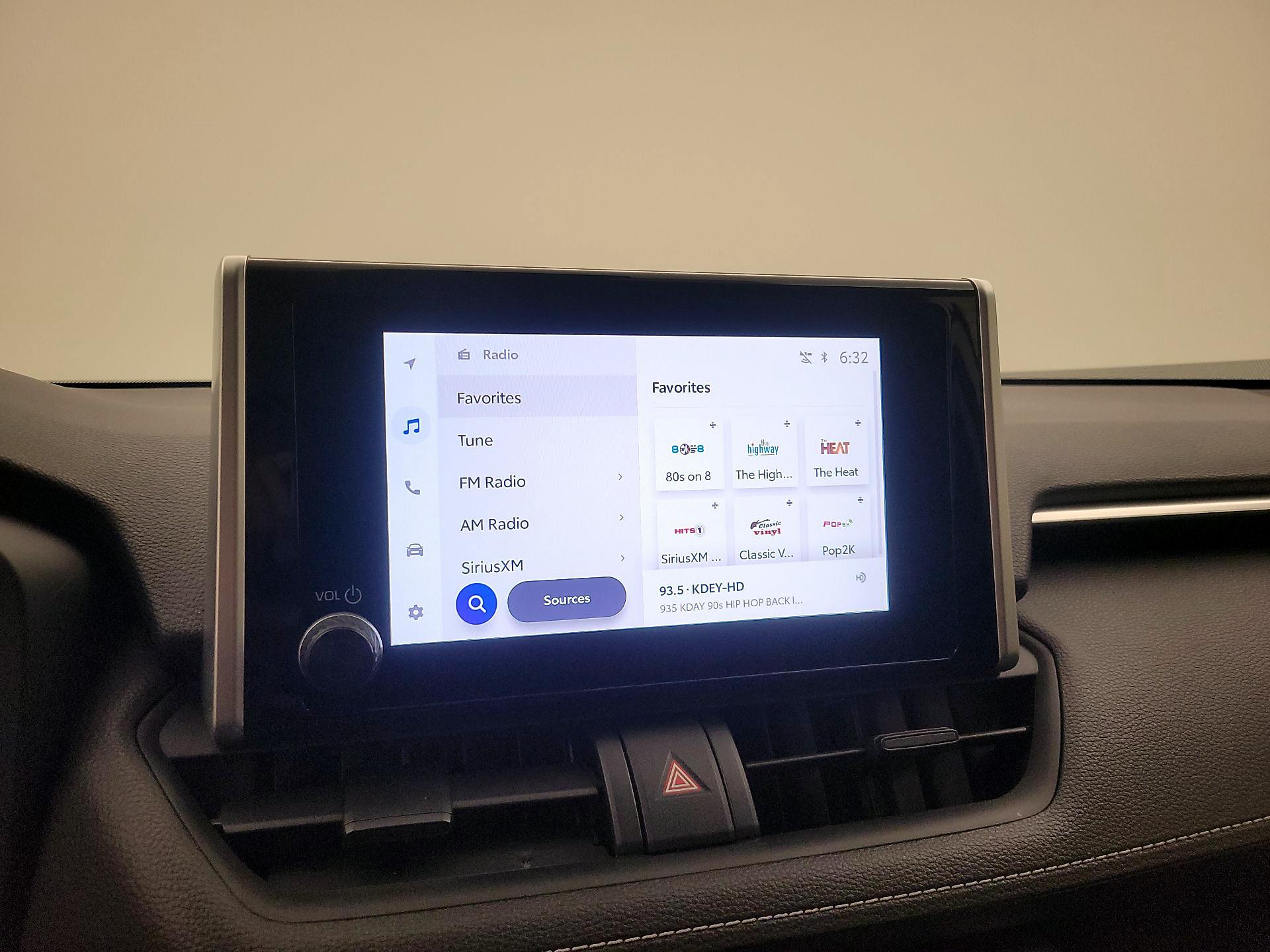 Thumbnail: 2025 Toyota RAV4 - 15