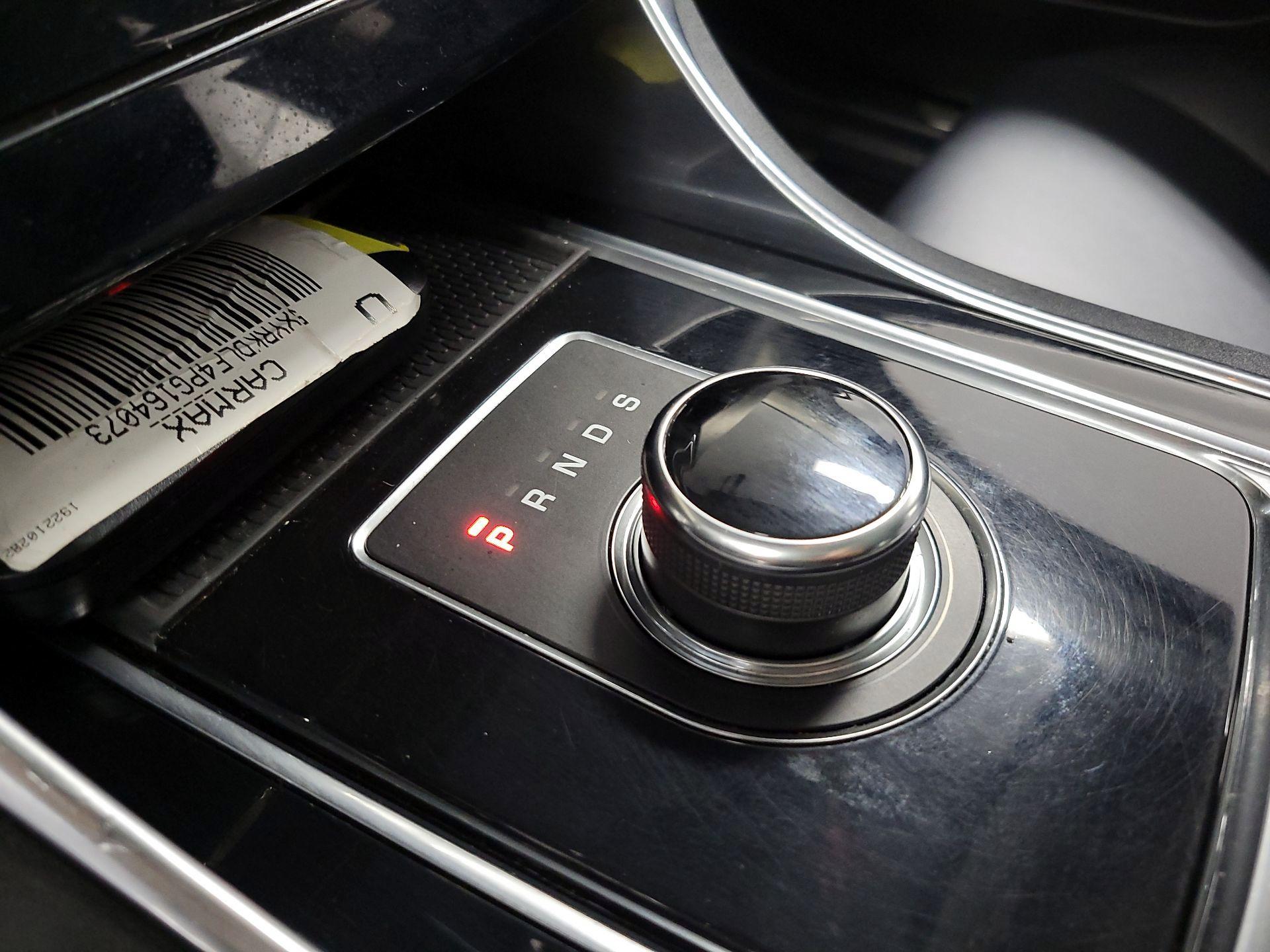 Thumbnail: 2019 Jaguar XE - 16