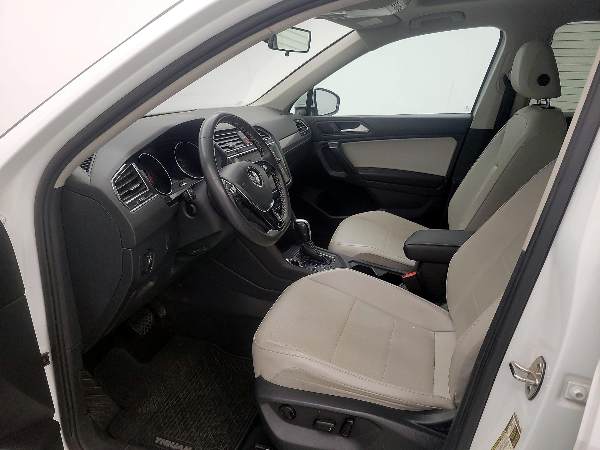 Thumbnail: 2021 Volkswagen Tiguan - 11