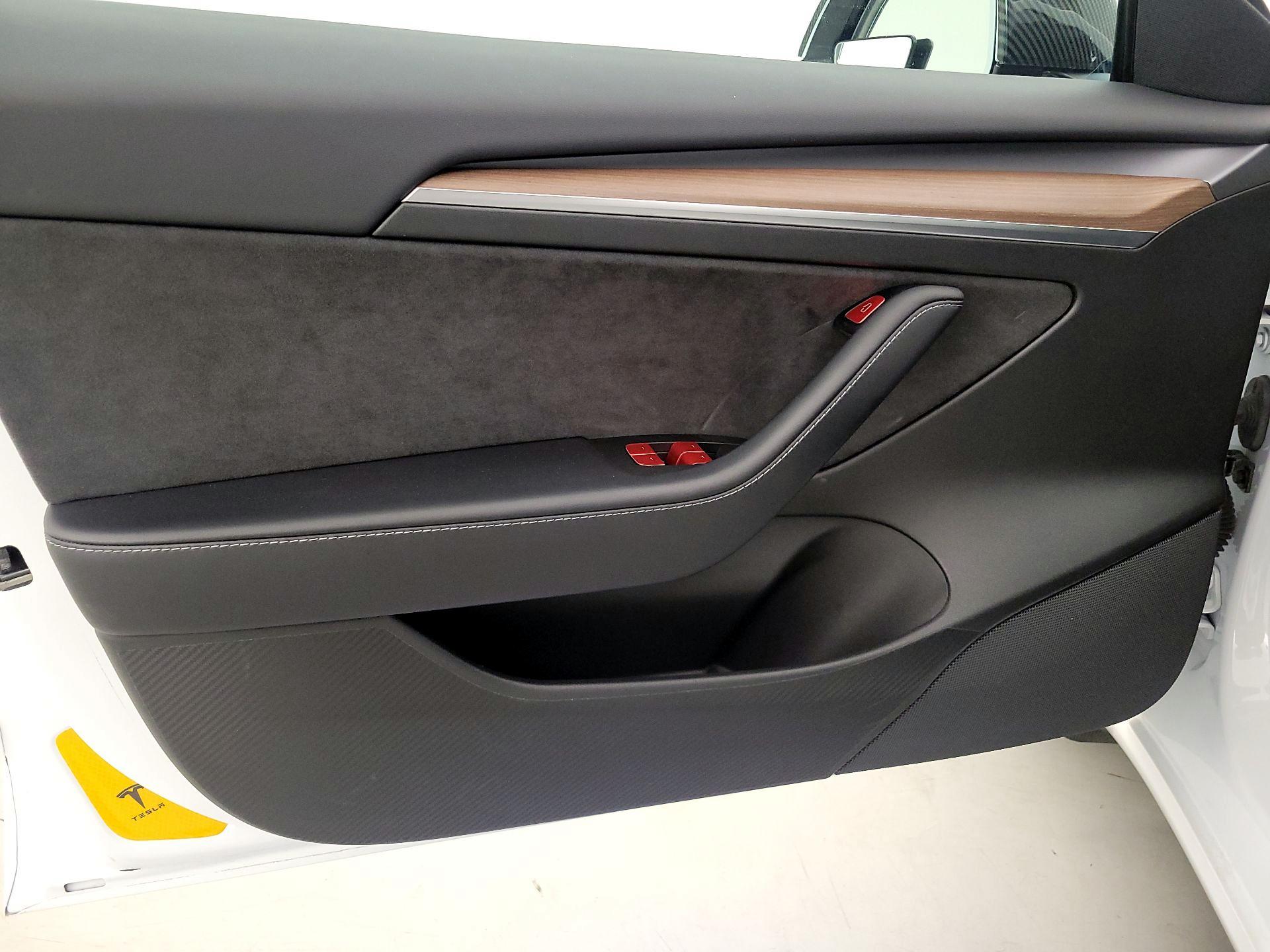 Thumbnail: 2021 Tesla Model 3 - 12