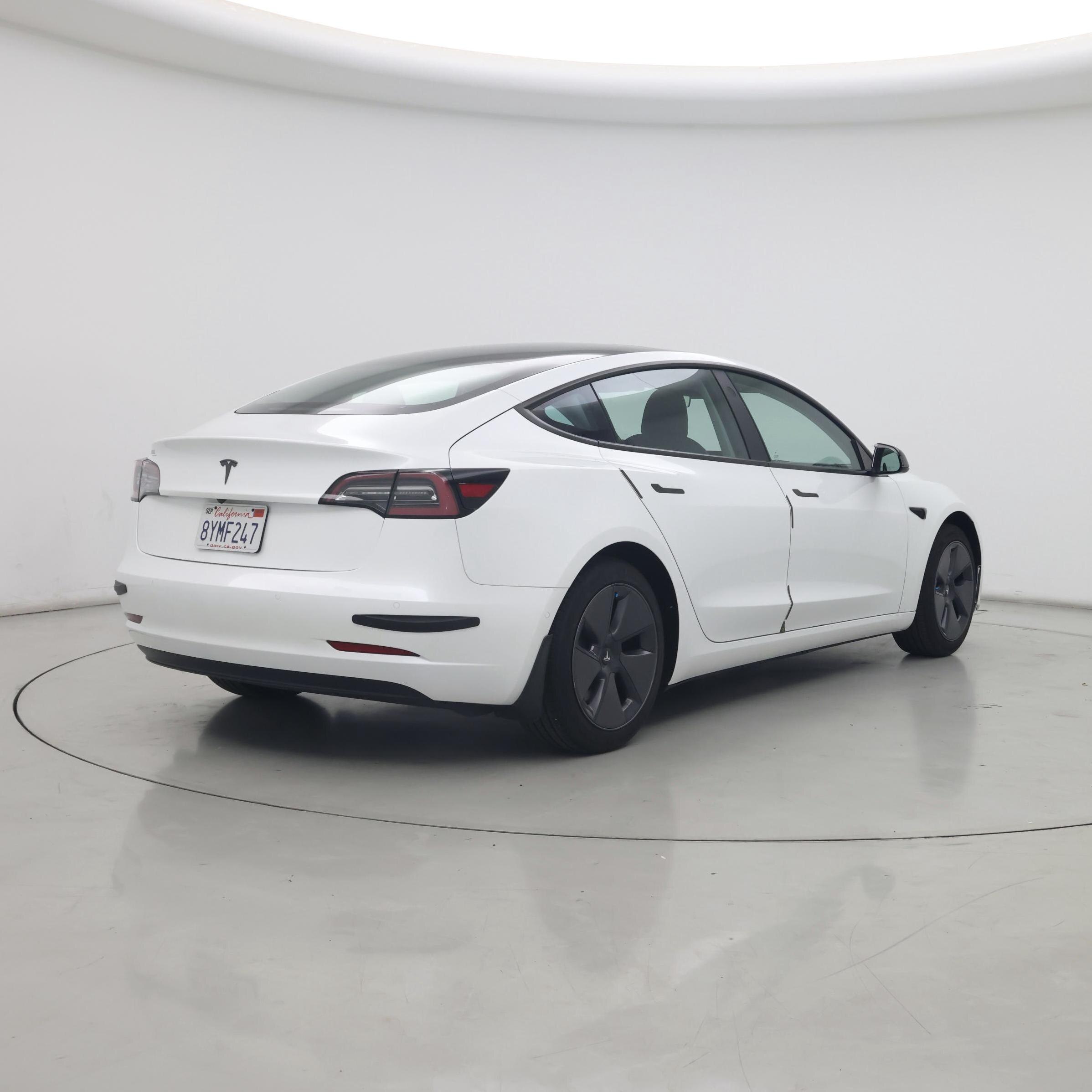 Thumbnail: 2021 Tesla Model 3 - 8