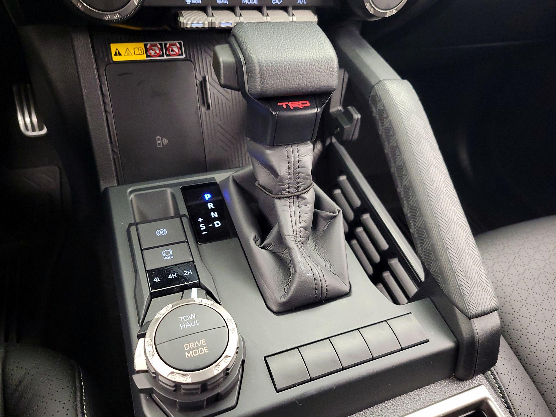 Thumbnail: 2025 Toyota 4Runner - 17