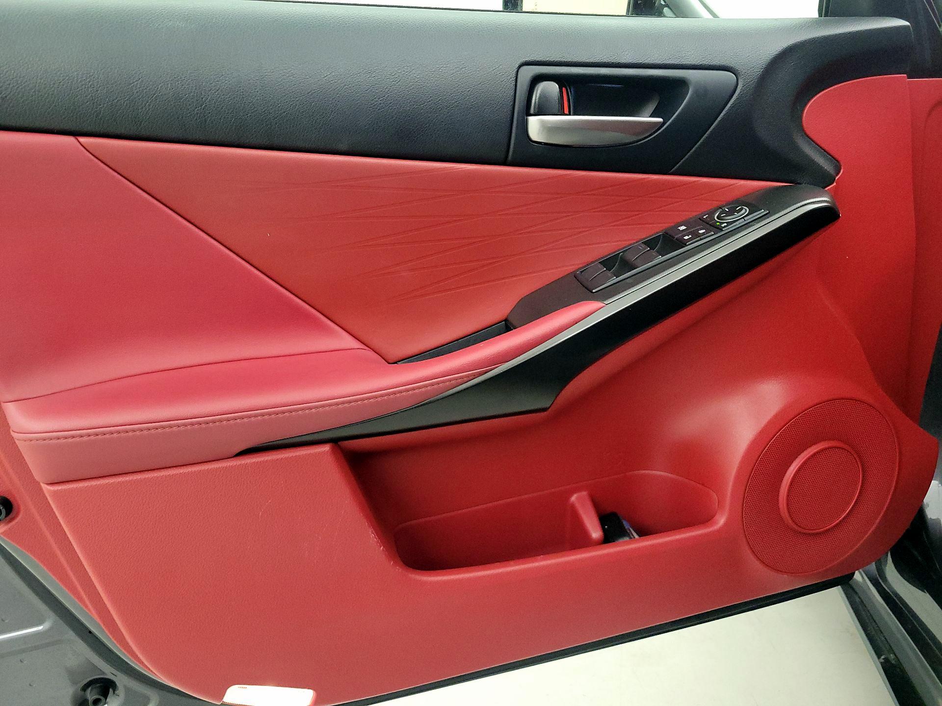 Thumbnail: 2022 Lexus IS - 12