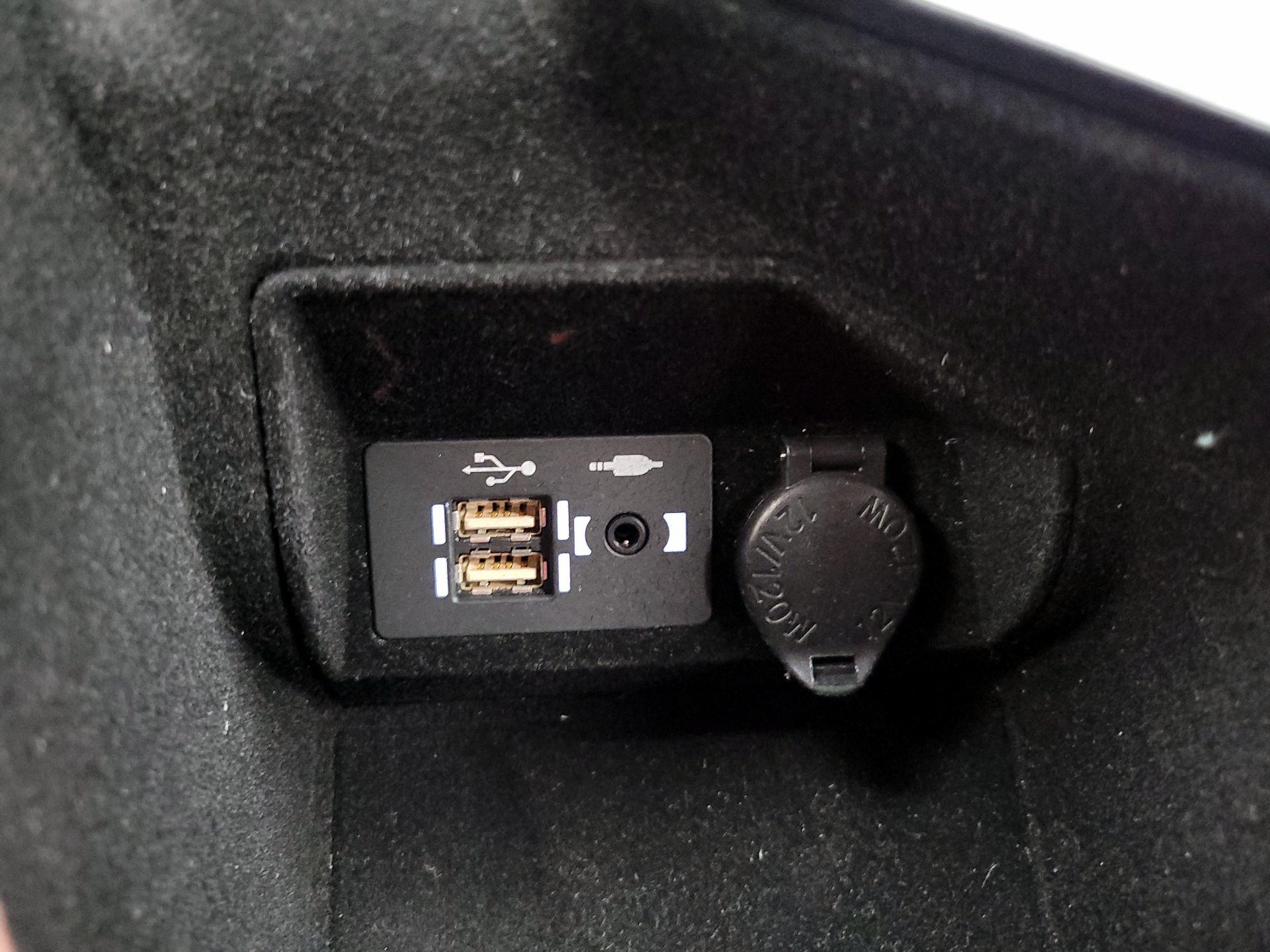 Thumbnail: 2022 Lexus IS - 19