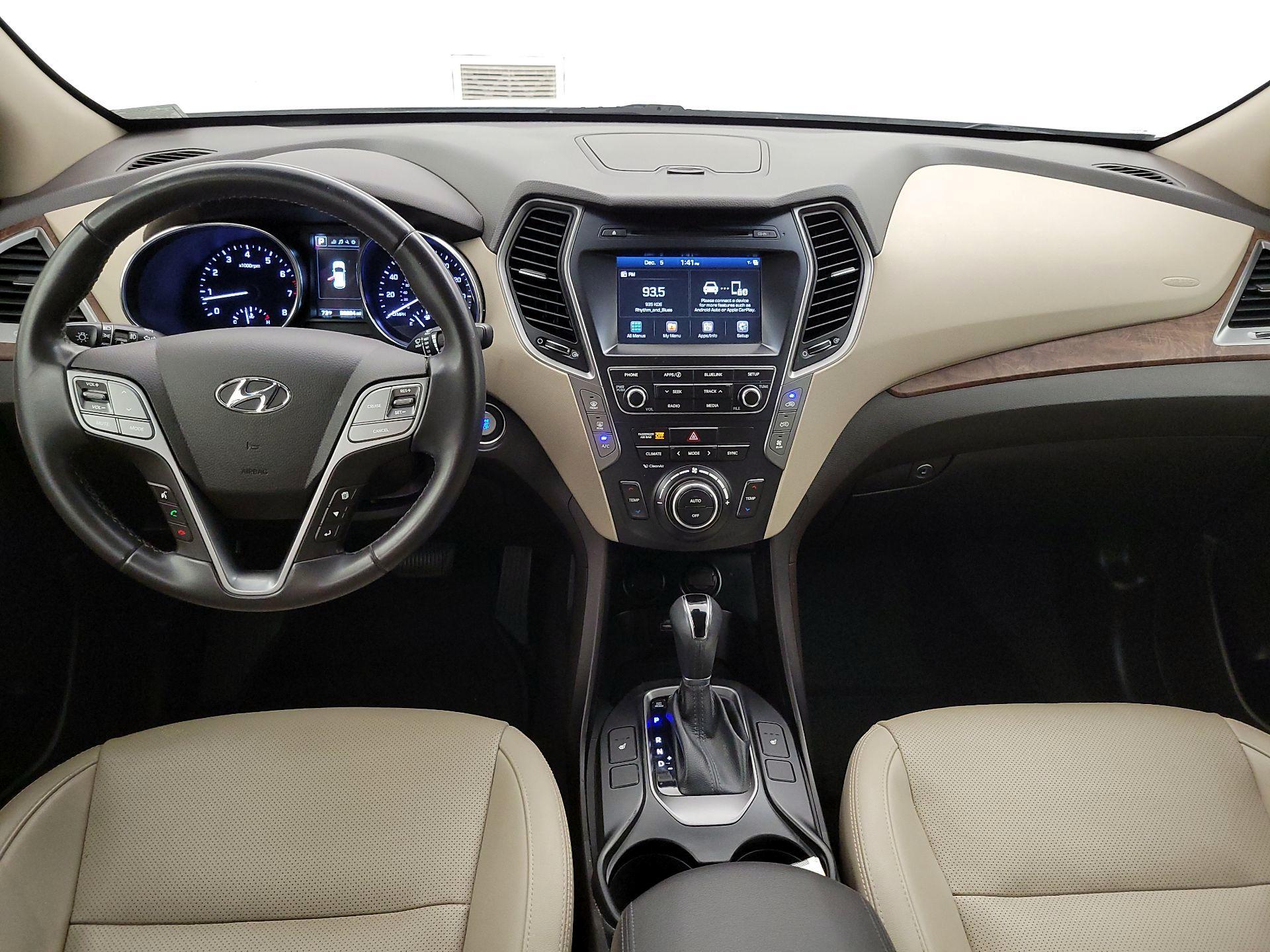 Thumbnail: 2019 Hyundai Santa Fe - 9