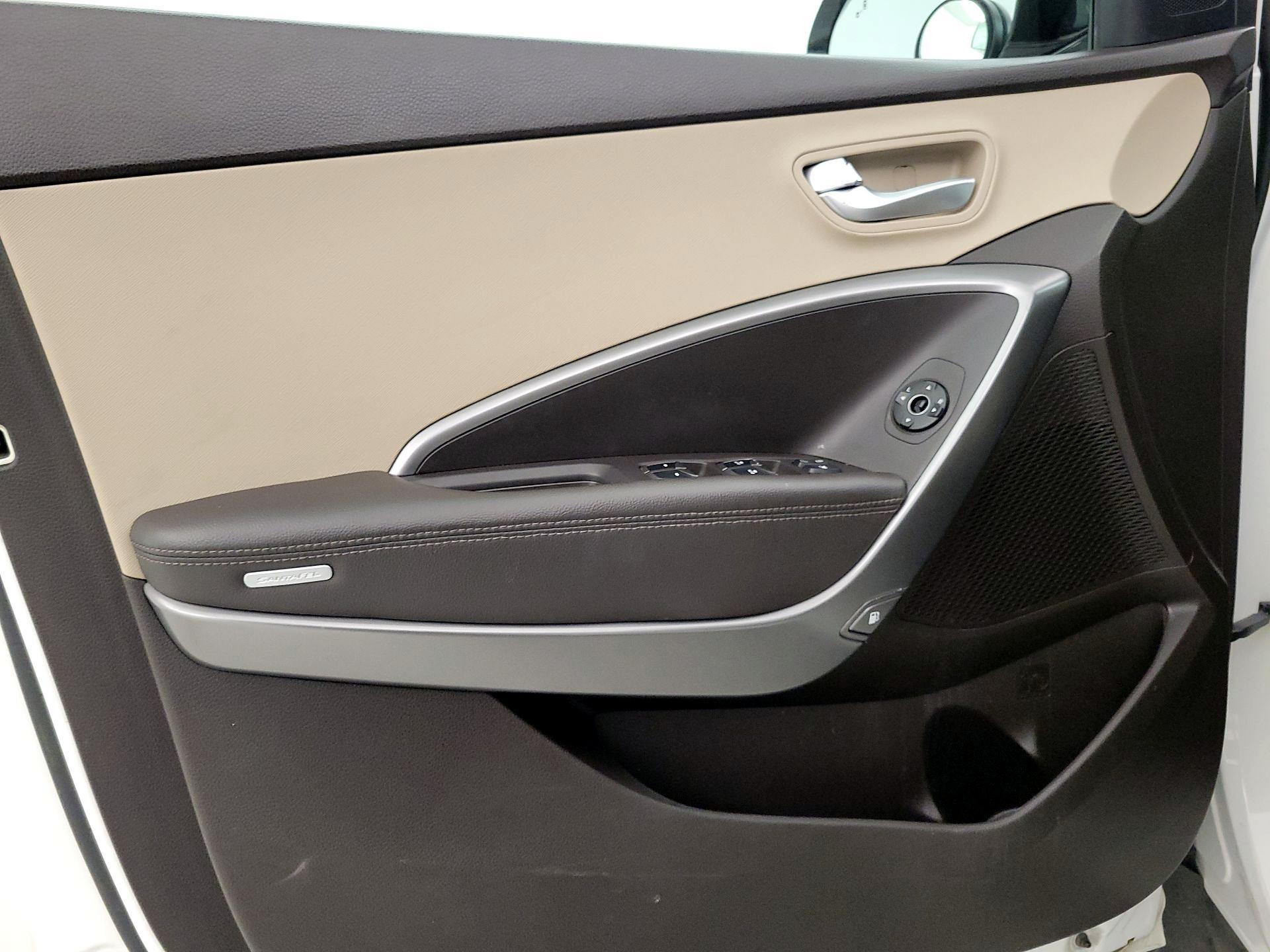 Thumbnail: 2019 Hyundai Santa Fe - 12