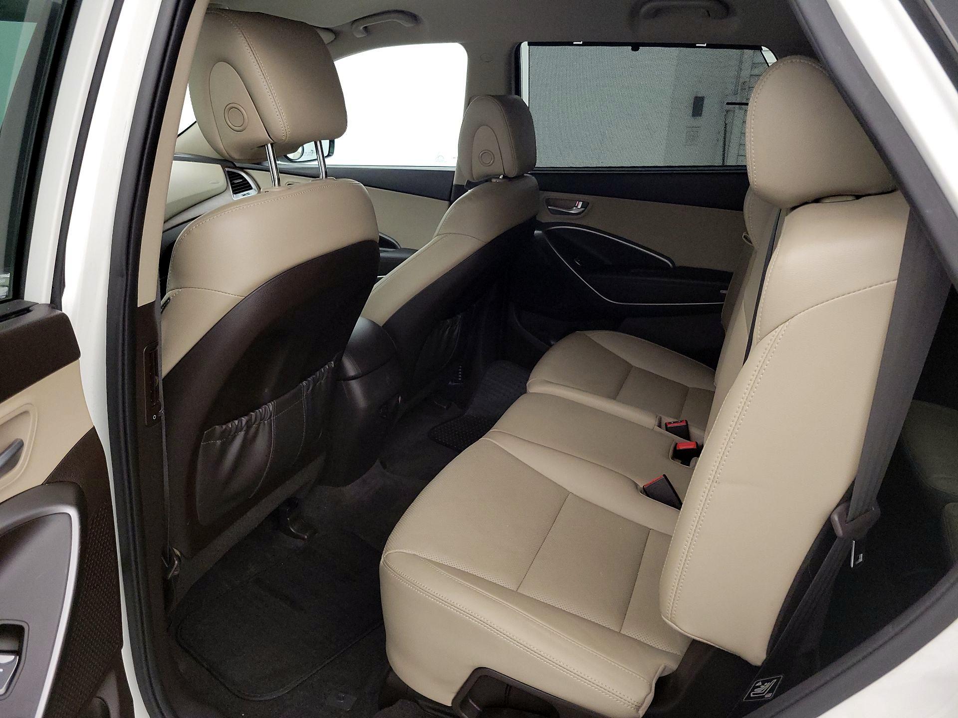 Thumbnail: 2019 Hyundai Santa Fe - 19