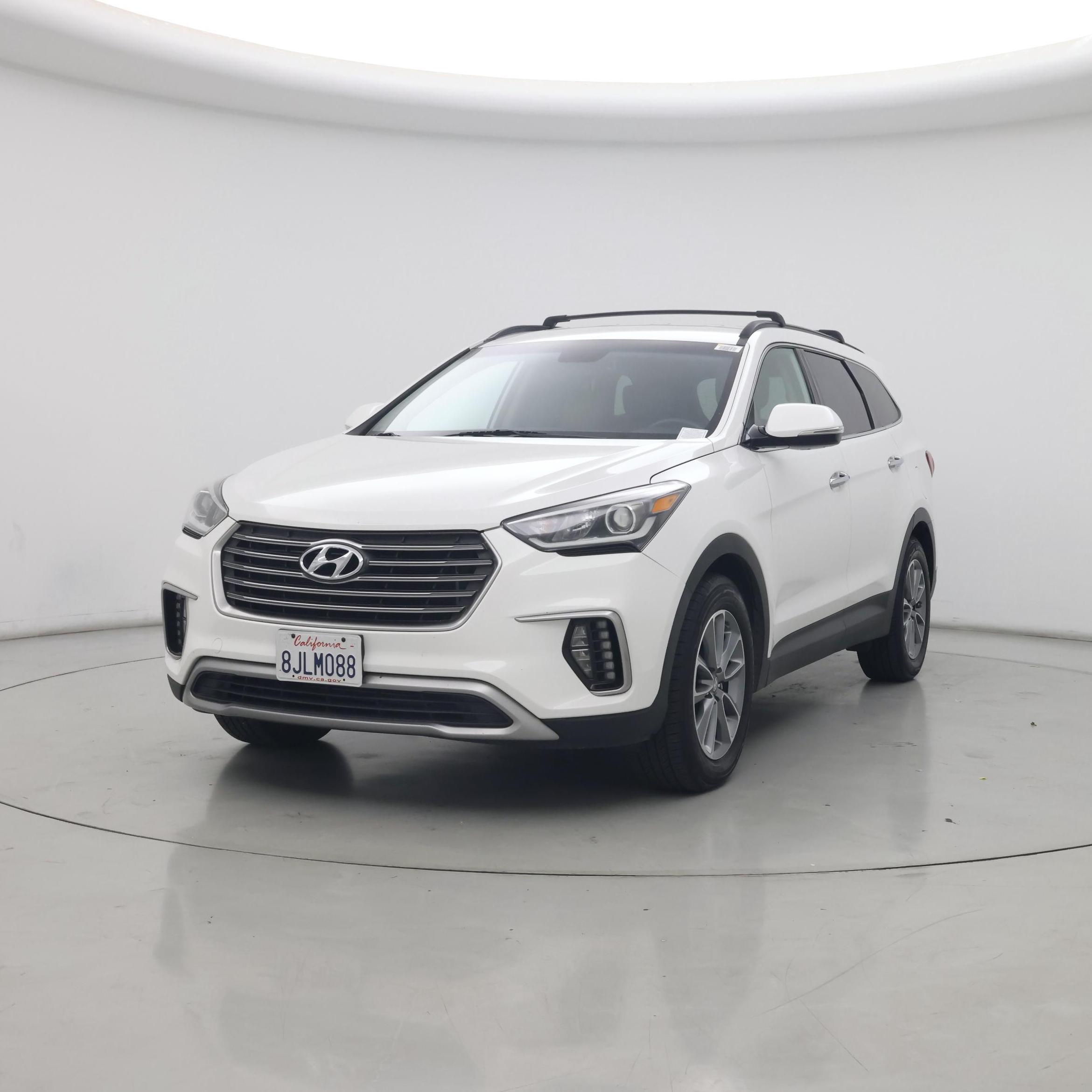 Thumbnail: 2019 Hyundai Santa Fe - 4