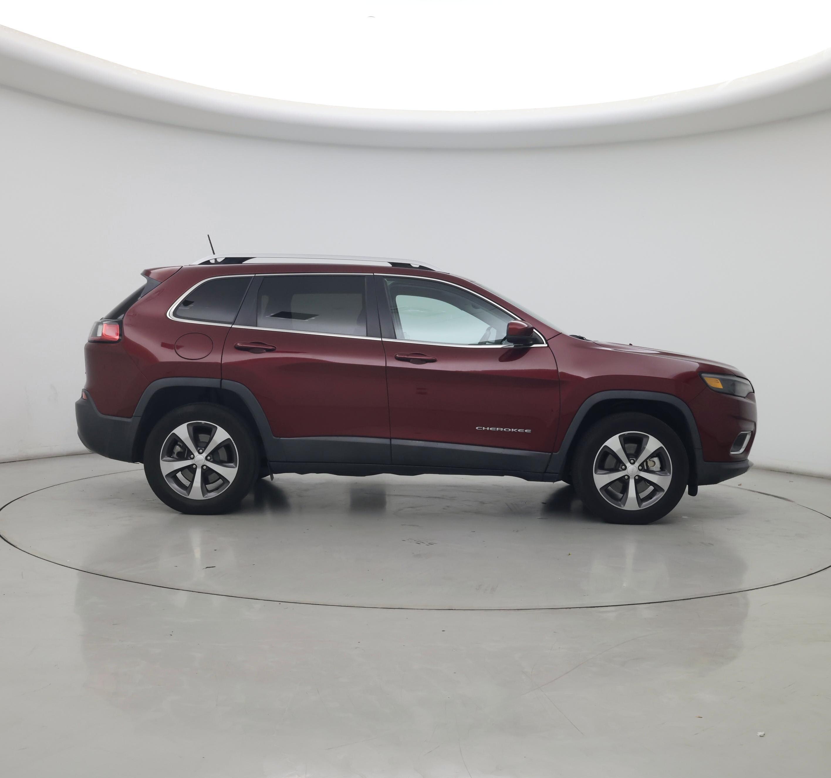 Thumbnail: 2019 Jeep Cherokee - 7