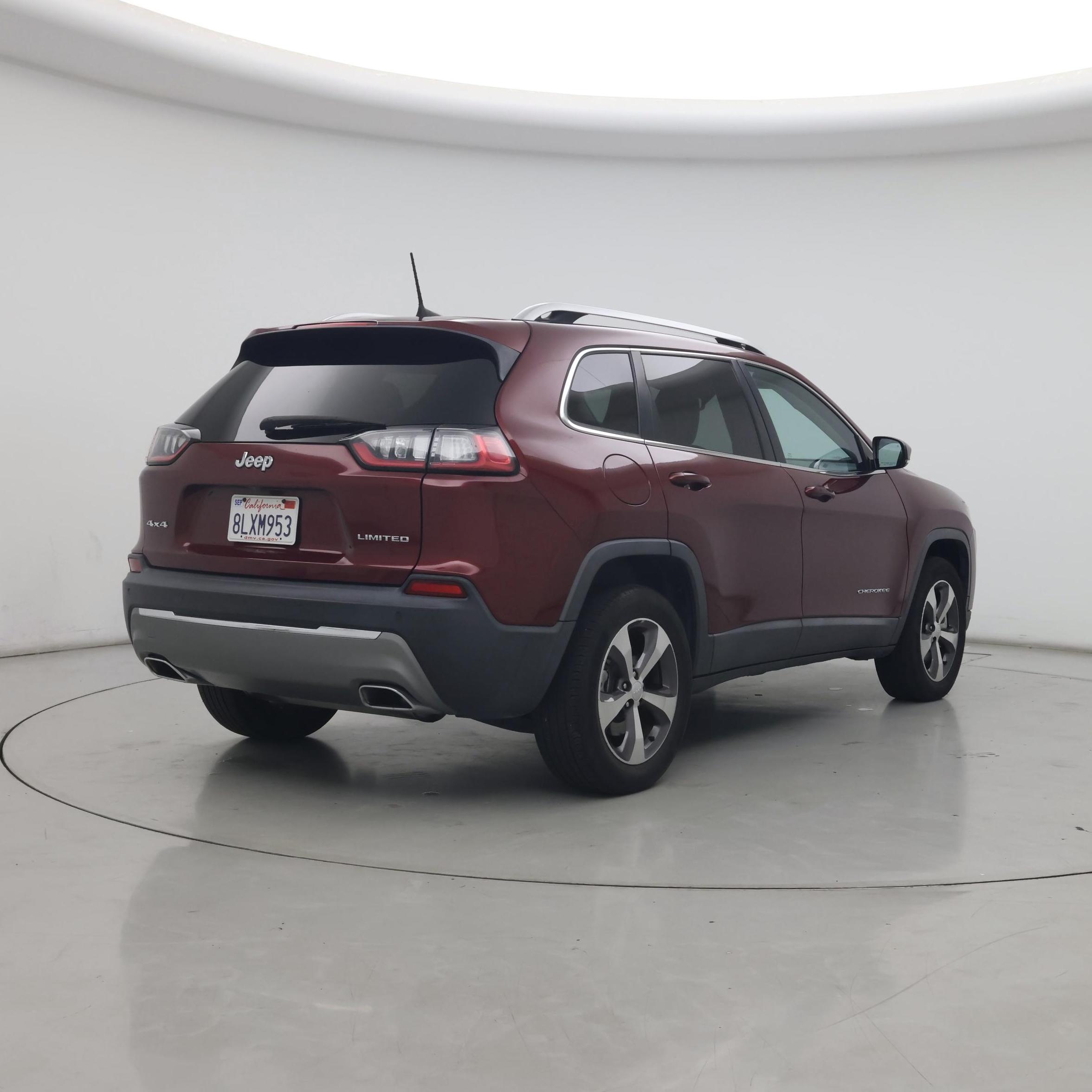 Thumbnail: 2019 Jeep Cherokee - 8