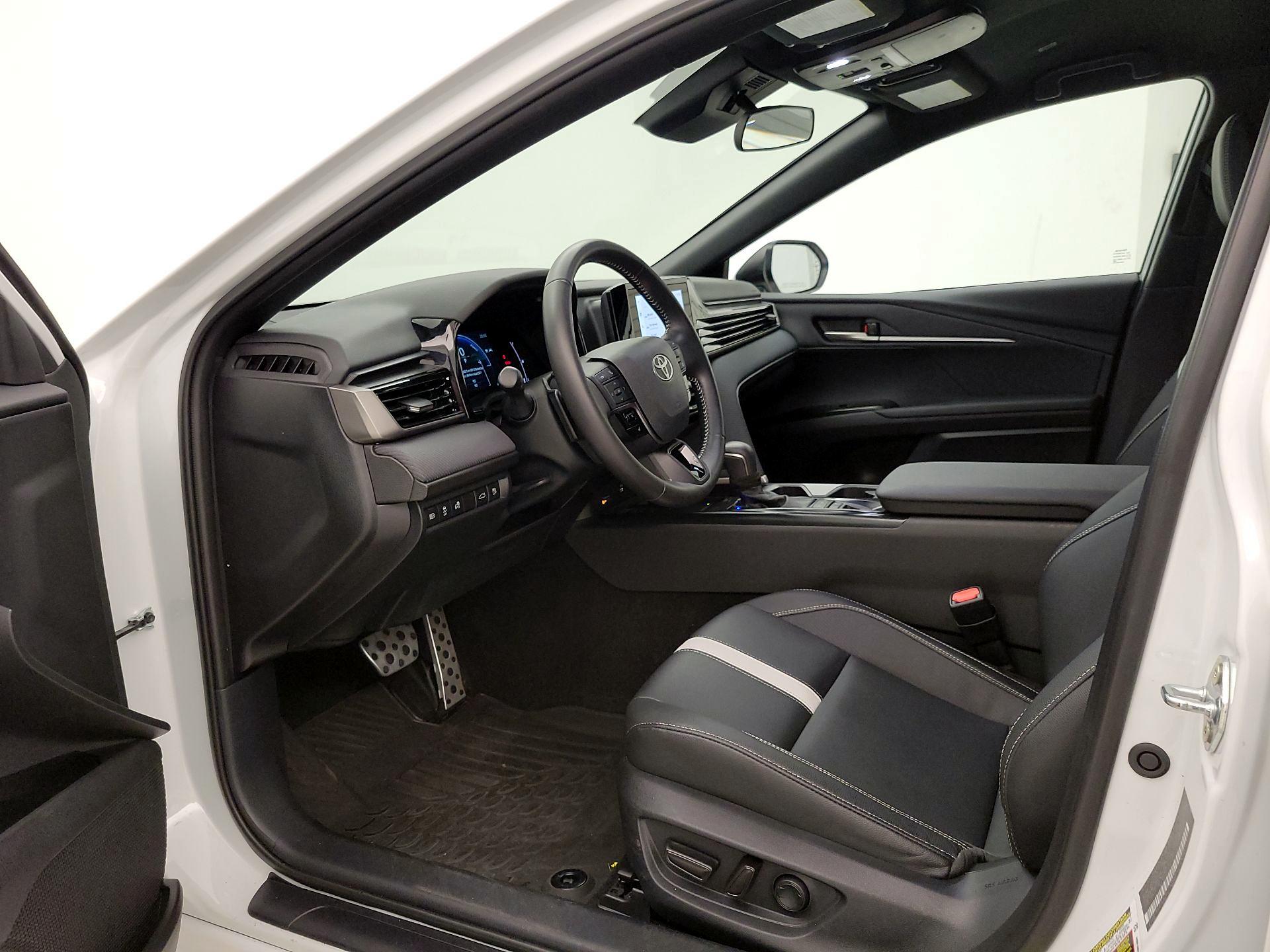 Thumbnail: 2025 Toyota Camry - 11