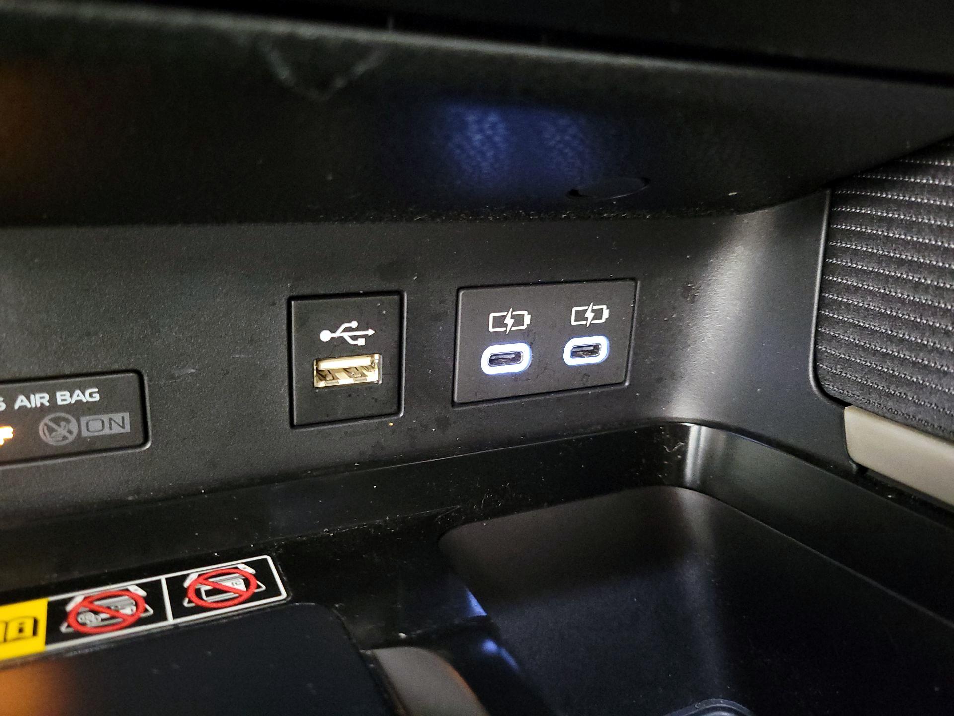 Thumbnail: 2025 Toyota Camry - 18