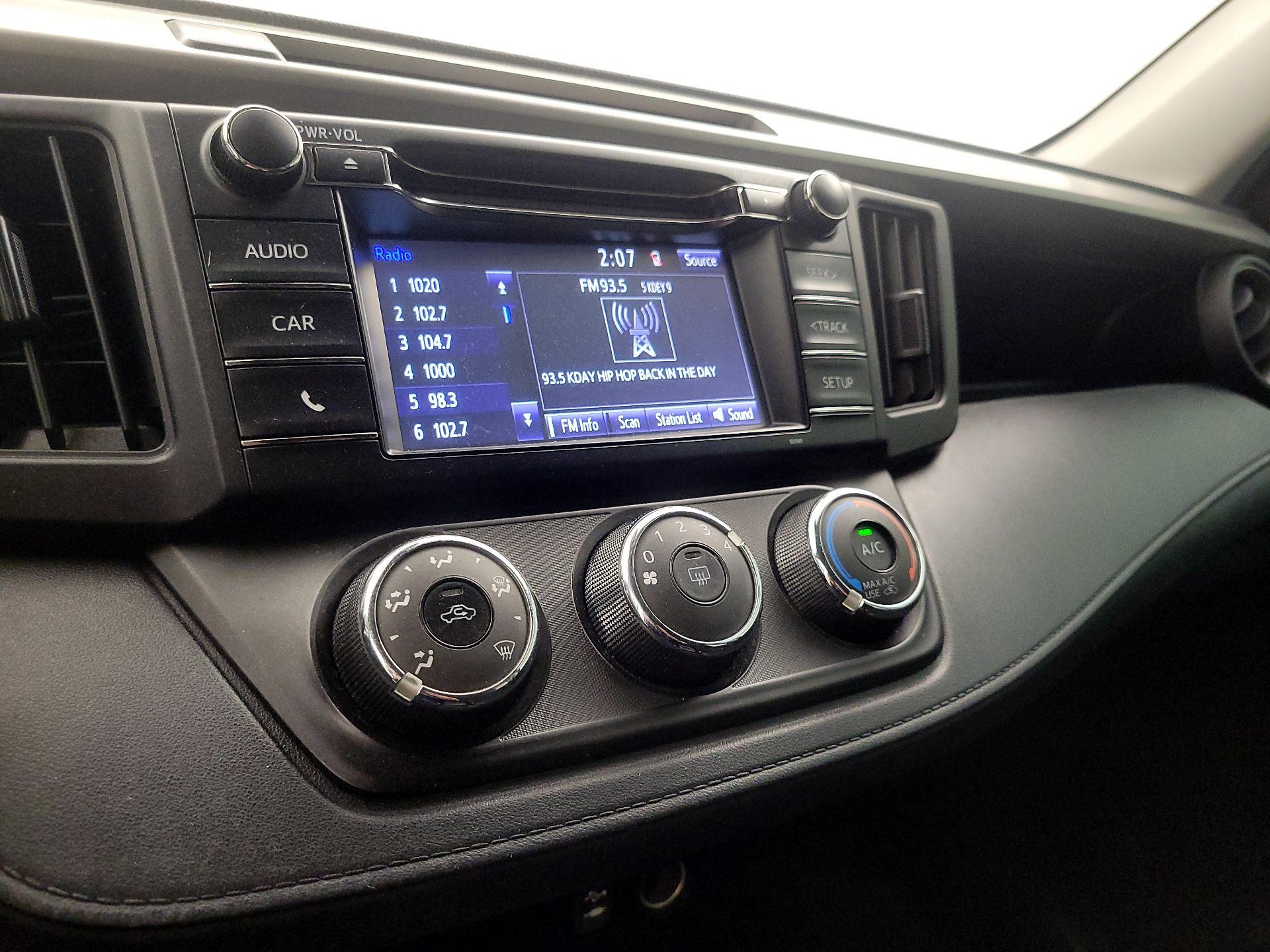 Thumbnail: 2017 Toyota RAV4 - 16