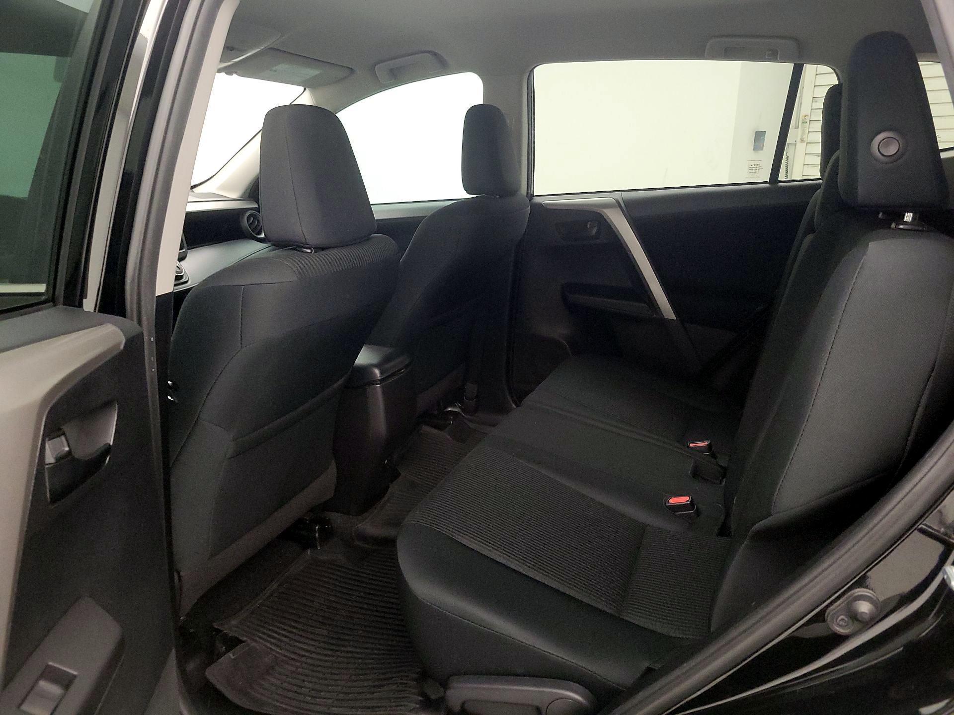 Thumbnail: 2017 Toyota RAV4 - 19