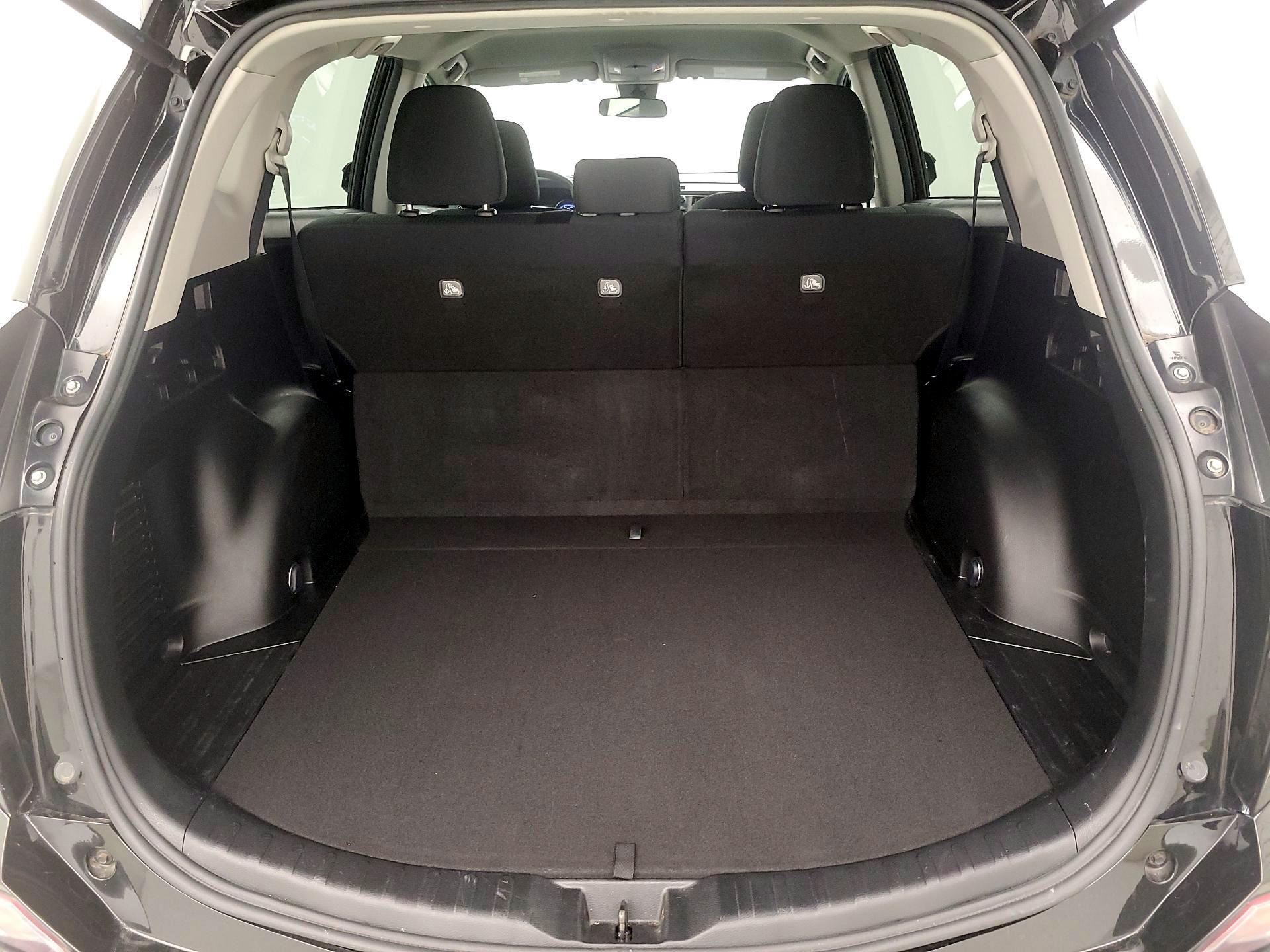 Thumbnail: 2017 Toyota RAV4 - 20