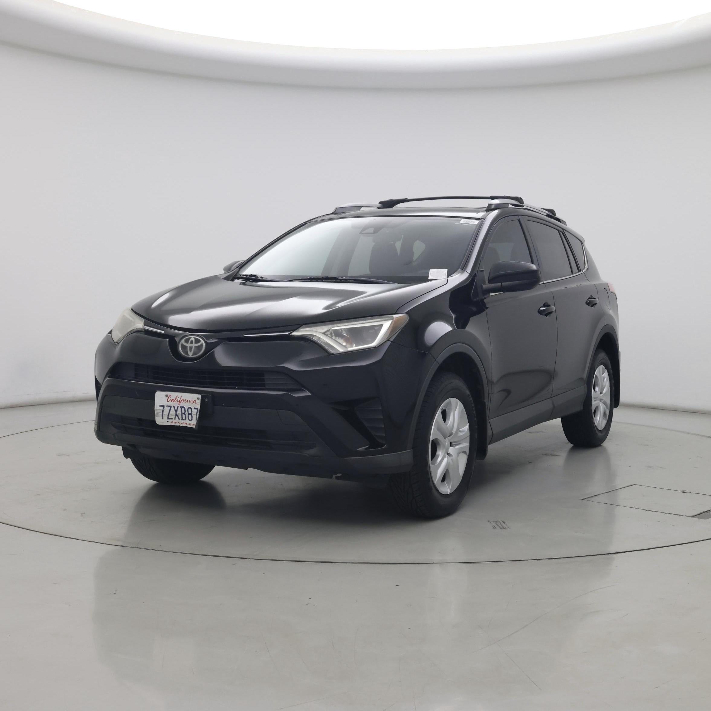 Thumbnail: 2017 Toyota RAV4 - 4